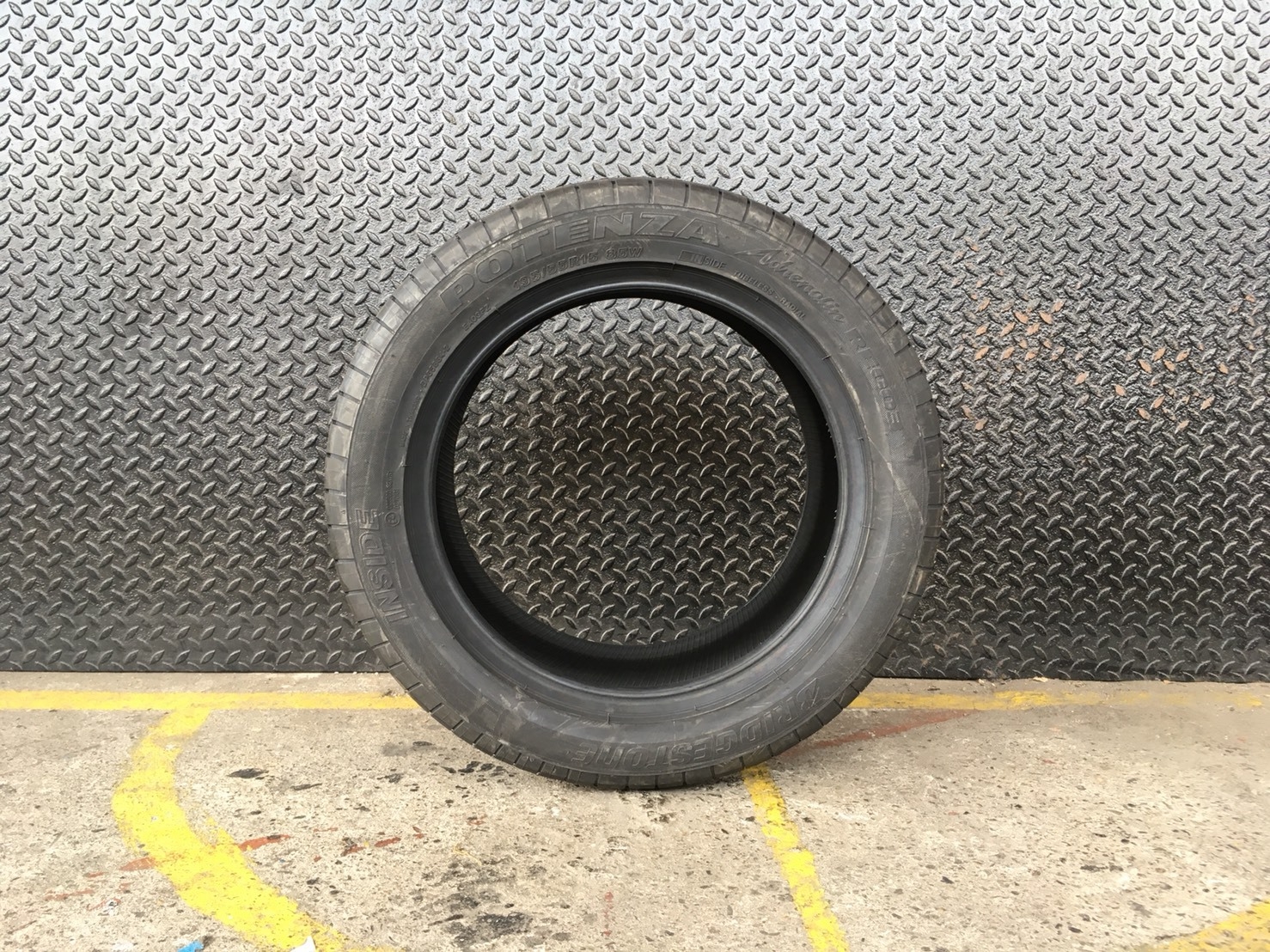 BRIDGESTONE POTENZA RE003 195-55-15 เส้น 3000 ปกติ 3500