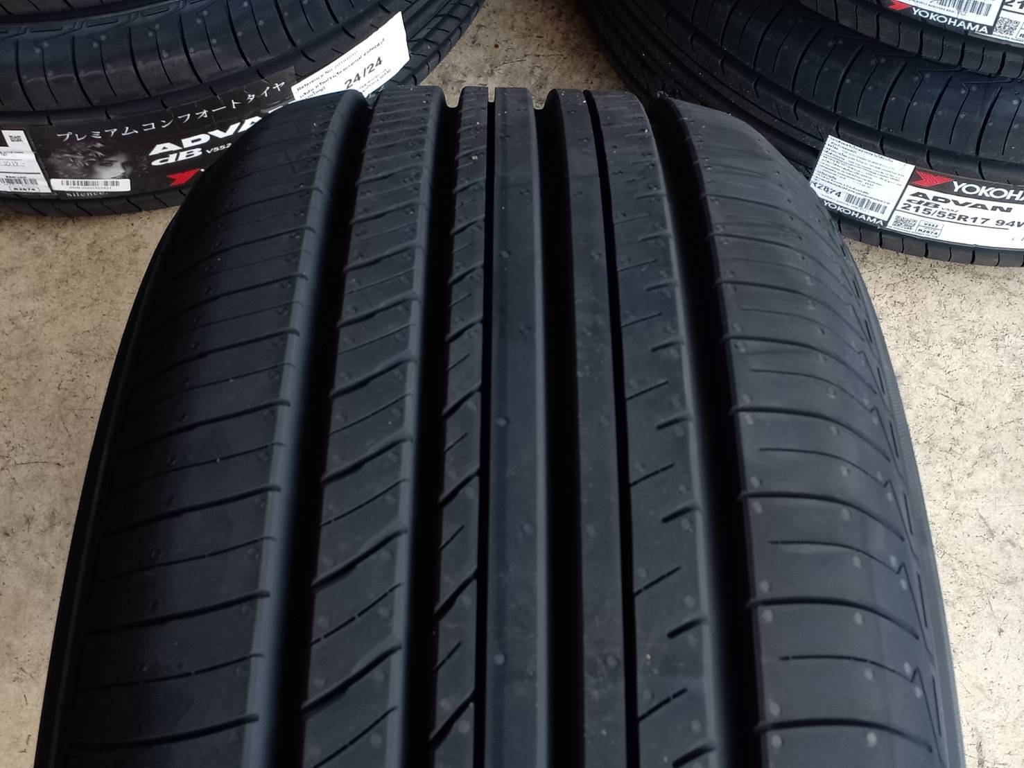 YOKOHAMA V552 215/50-17 ราคาถูก