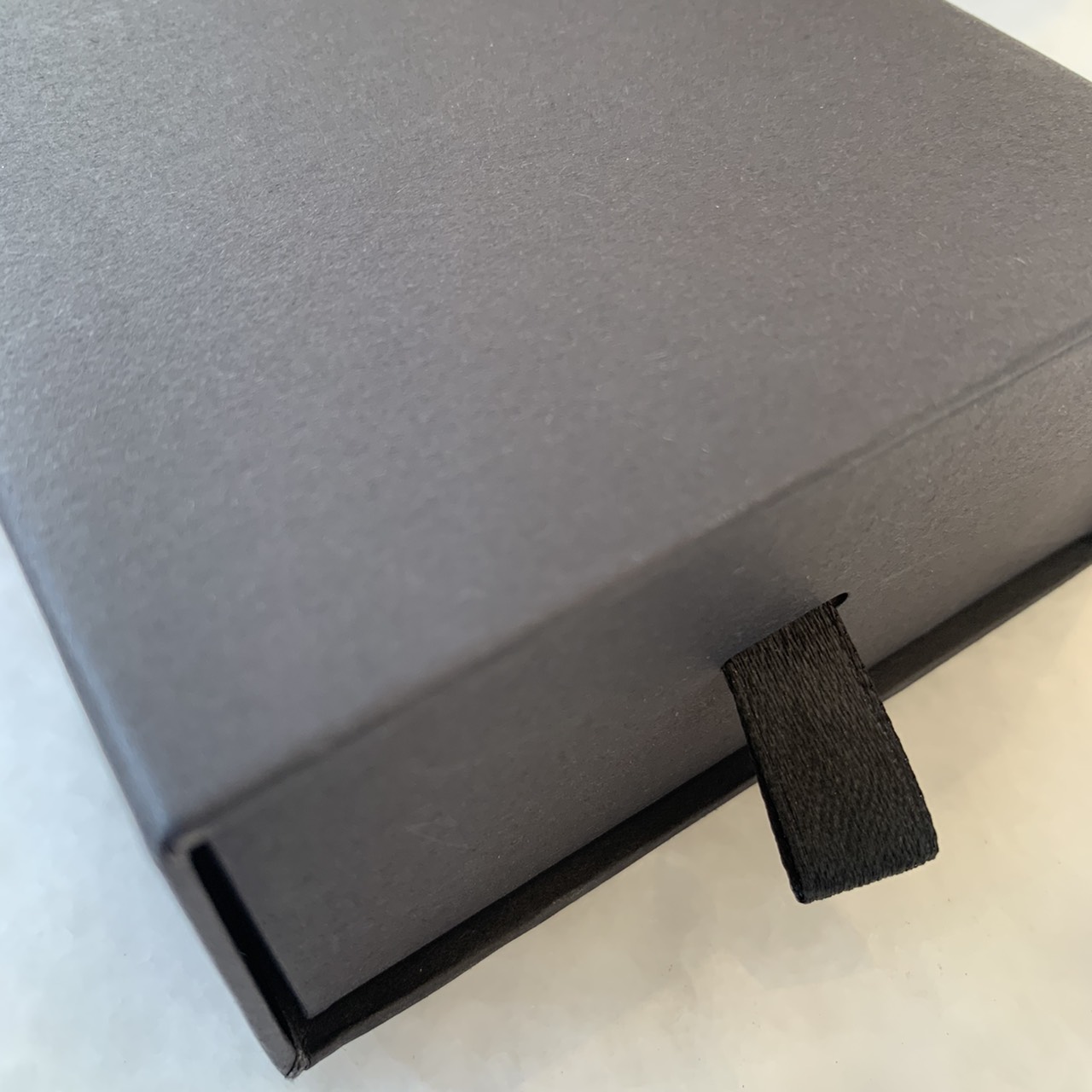 Black drawer box มาพร้อมครั่ง (random color)