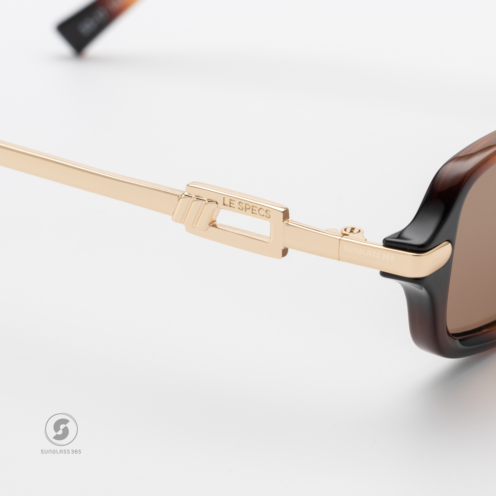 แว่นกันแดด Le Specs LSP2452383 BAMBOOZLER Tort