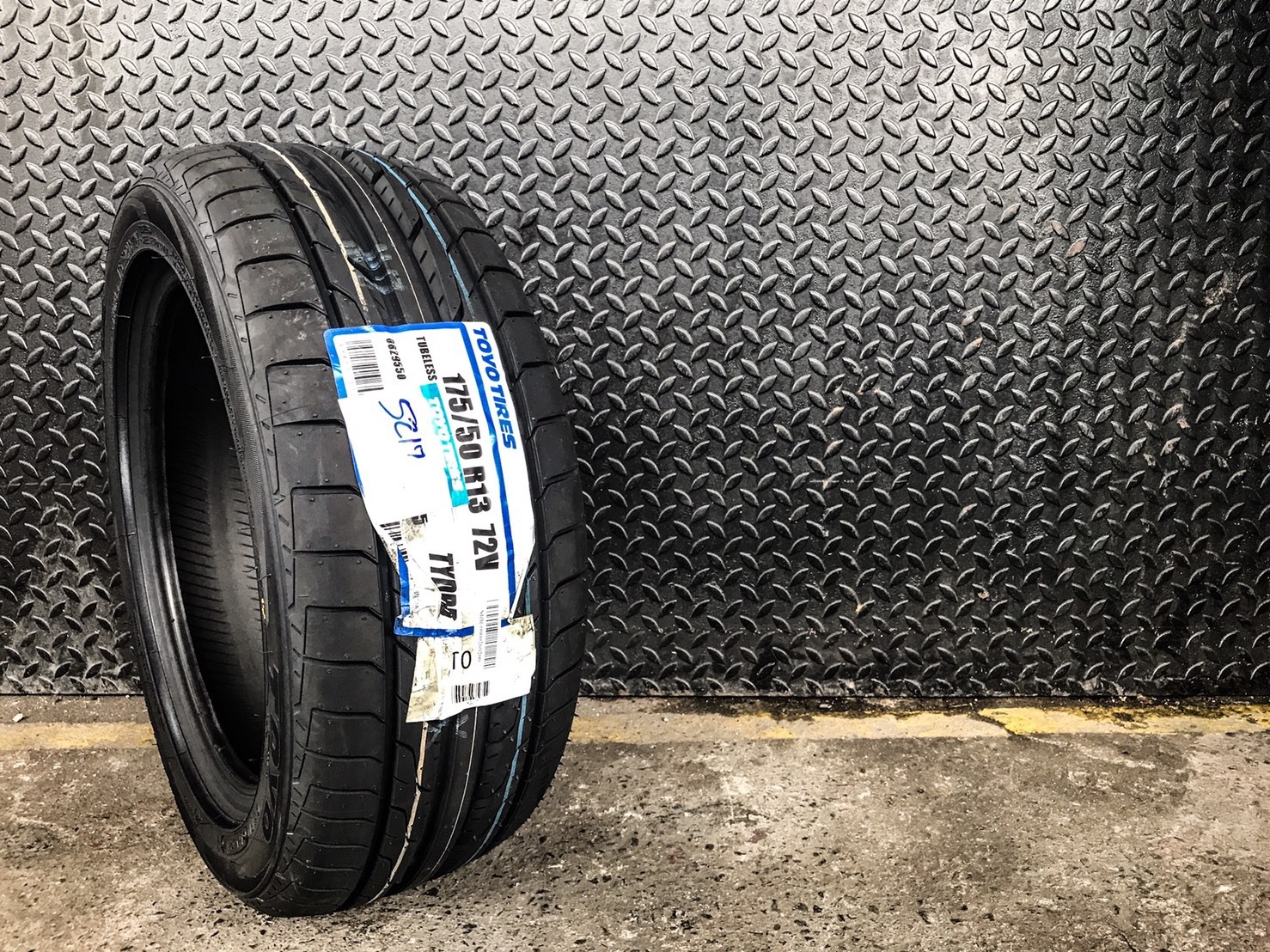 TOYO TIRES DRB 175-50-13 ราคาเส้นละ 3800 ปกติ 4800