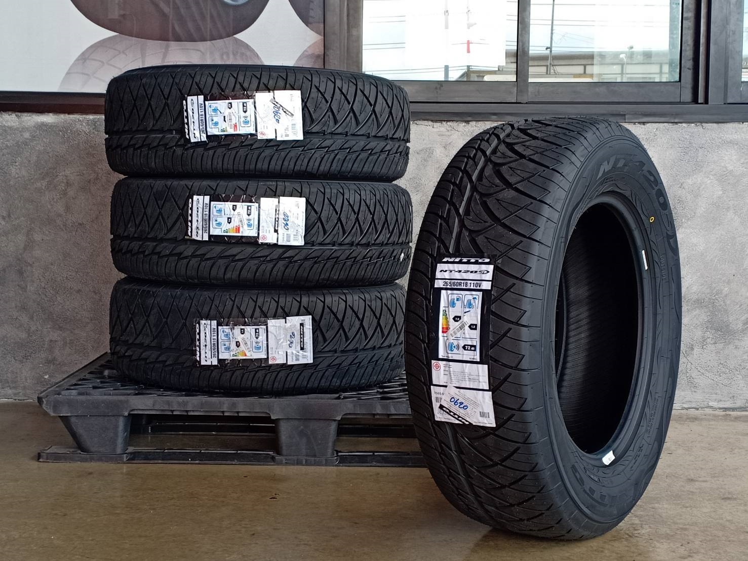 NITTO 265/60R18 NT 420SD 110V MADE IN MALAYSIA