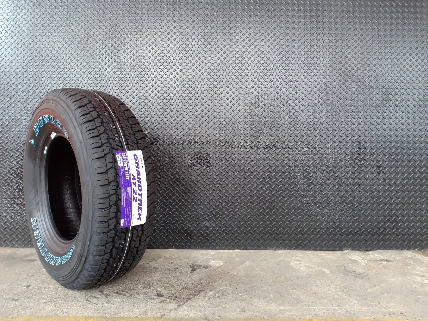 ยางเข้าใหม่ ลดราคา DUNLOP AT22 265/70R16 112T Y19