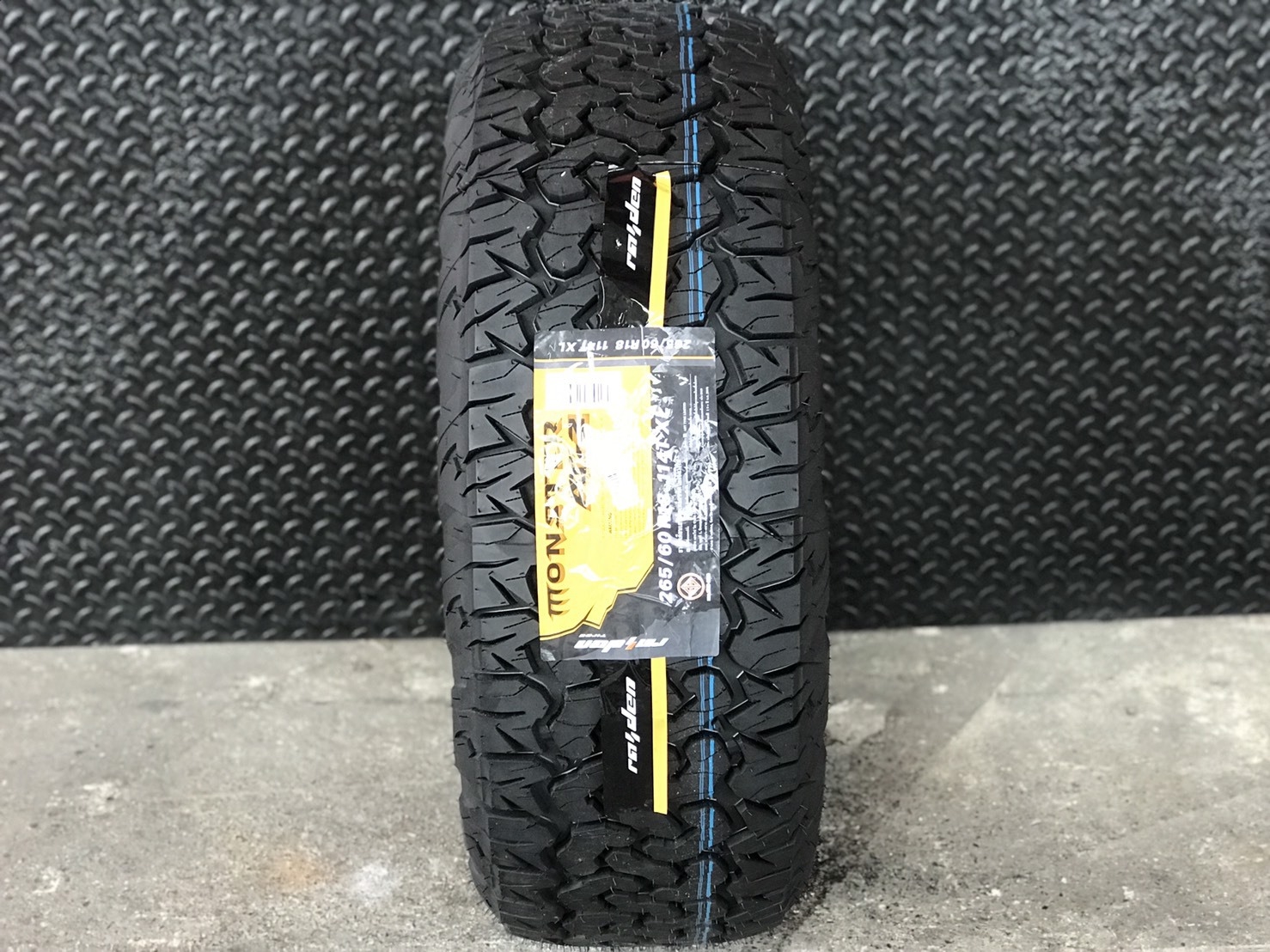 RAIDEN MONSTER AT-2 265/60R18 ยางปี19 ราคาถูก