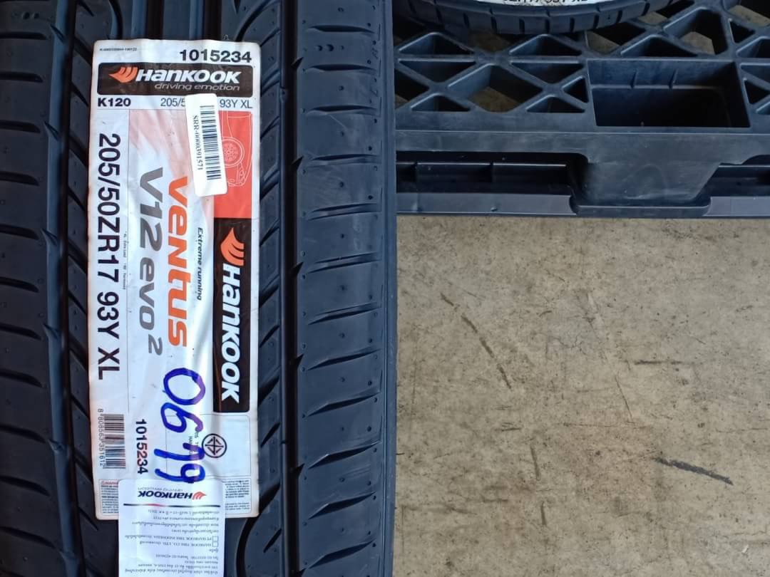 ยางใหม่ HANKOOK V12EVO2 205/50-17 เส้น 2250 เท่านั้น