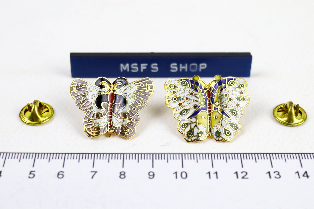 [มือสอง] เข็มกลัด Vintage Enamel Pin ลาย ผีเสื้อ 2 ชิ้น - โกดังญี่ปุ่น