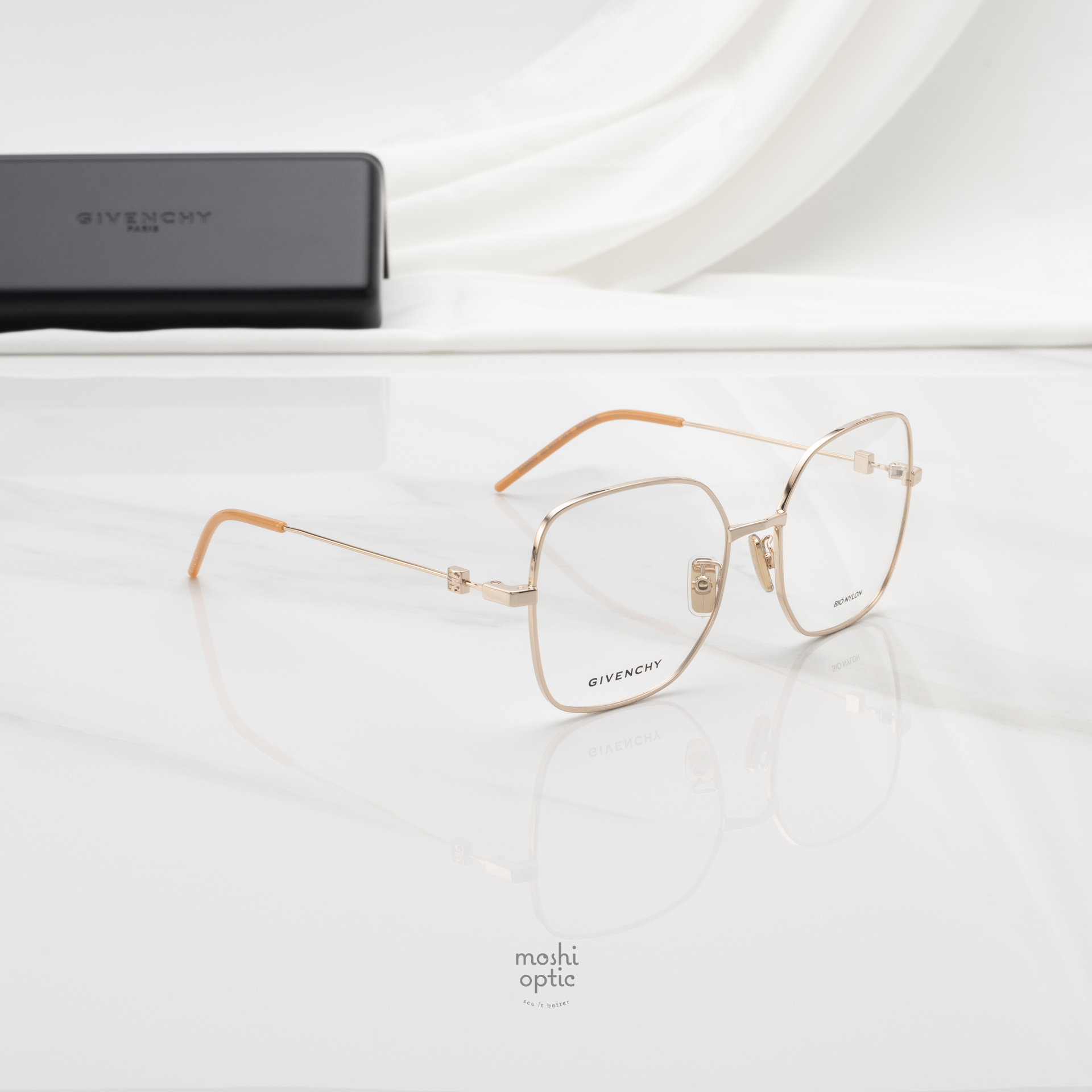 แว่นสายตา Givenchy GV50067U 032