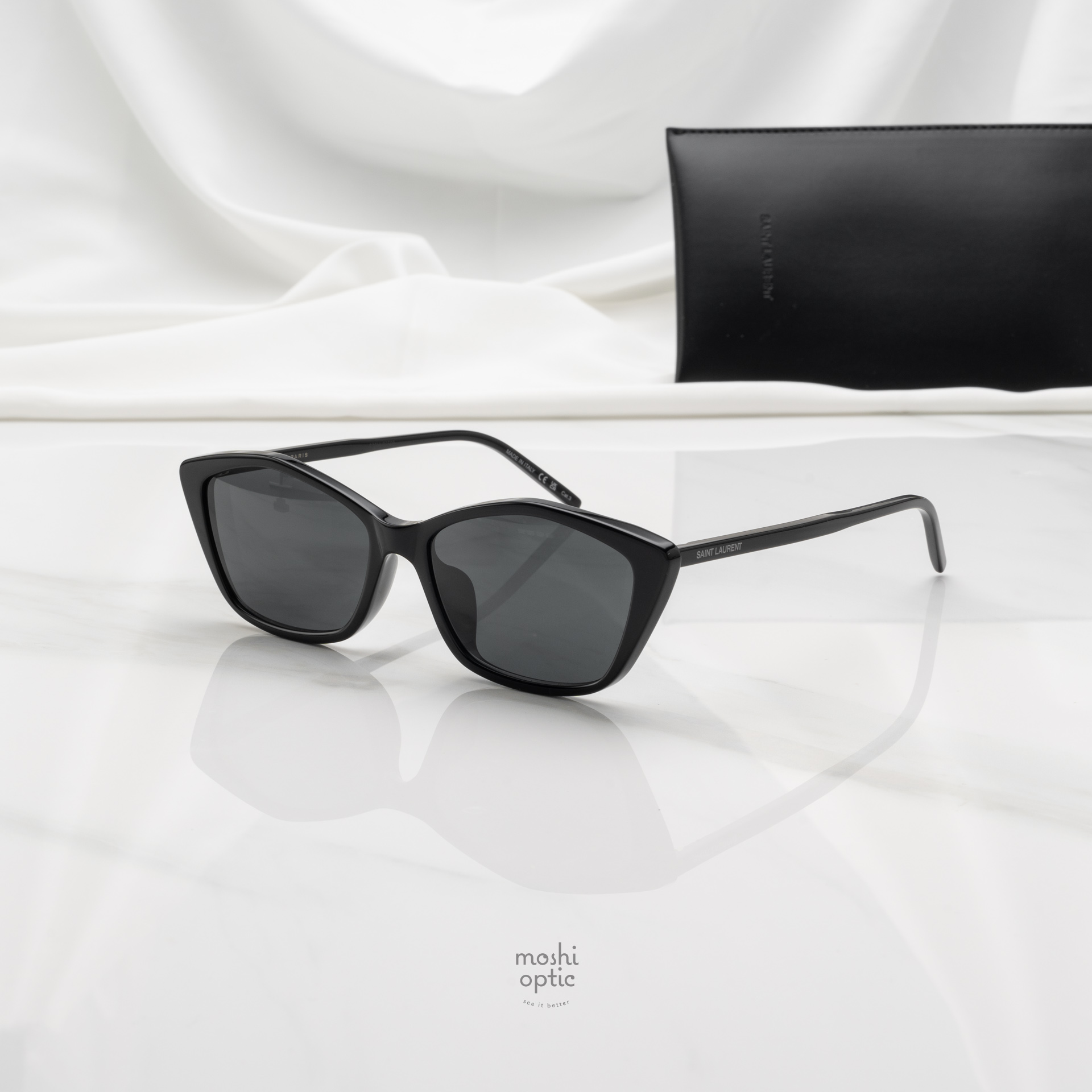 แว่นกันแดด YVES SAINT LAURENT SL 775F 001