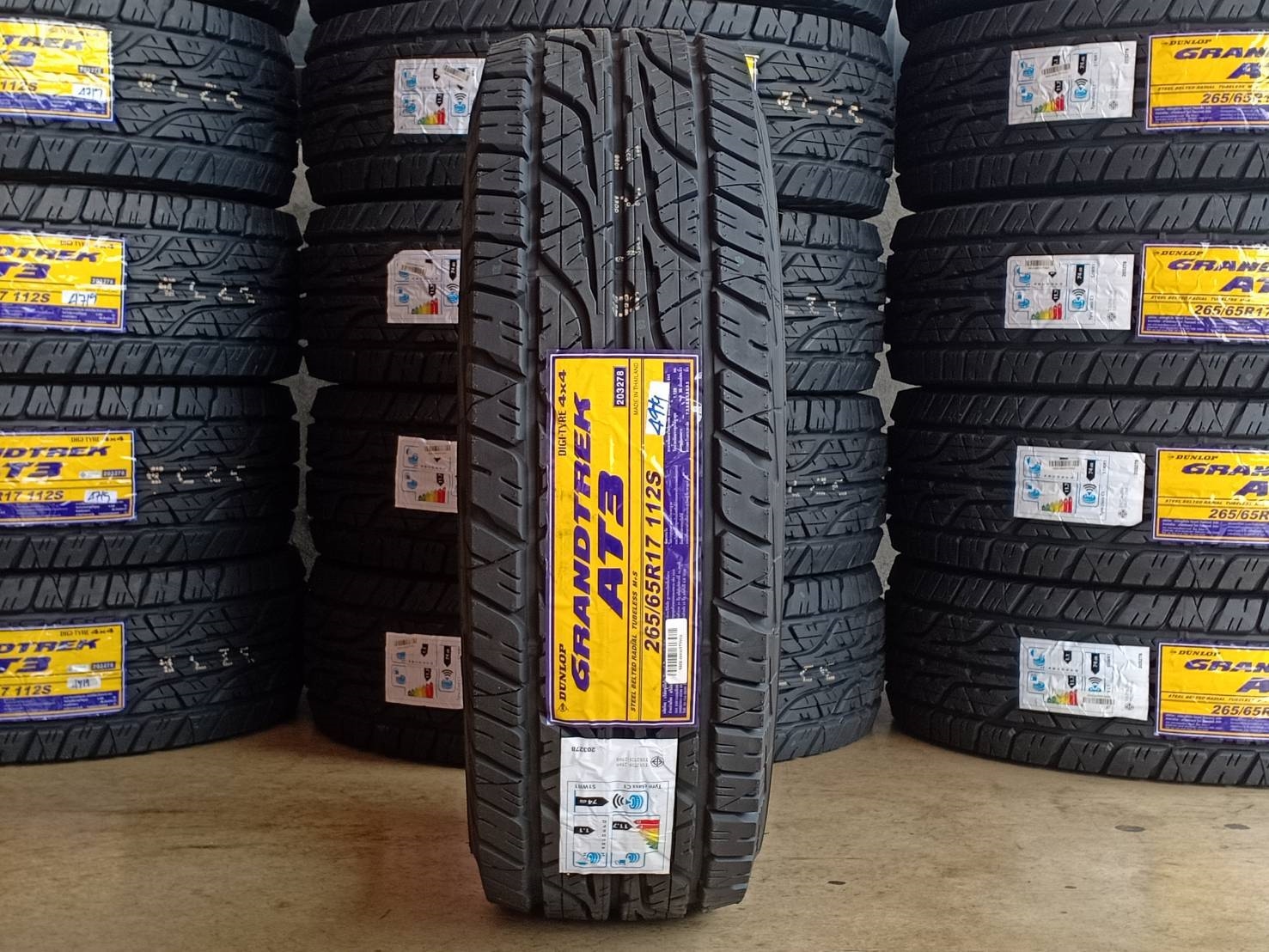 DUNLOP GRANDTREK AT3 265/65R17 112S (ปี19)