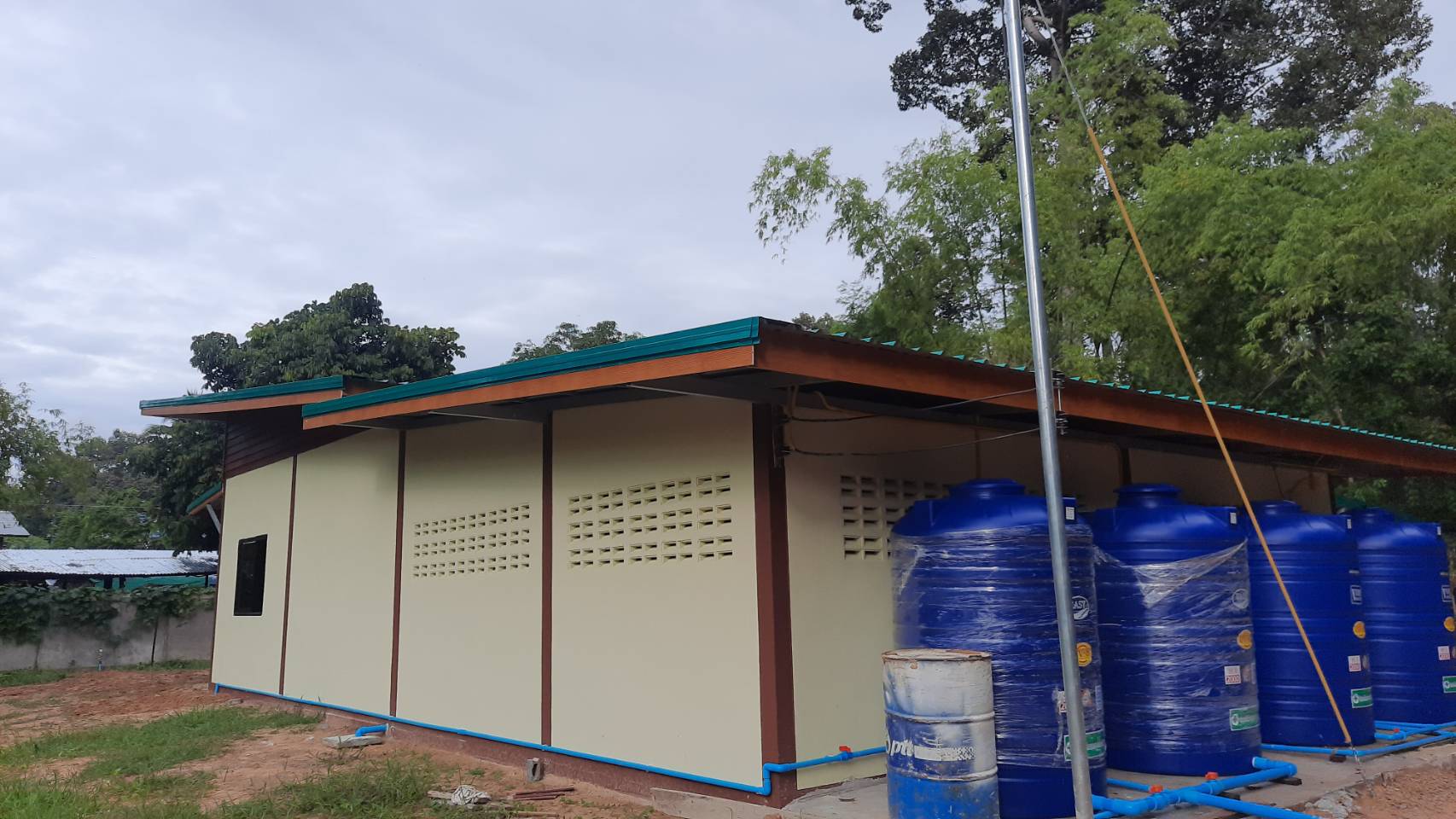 รับติดตั้งโรงงานผลิตน้ำดื่มRO12,000ลิตร