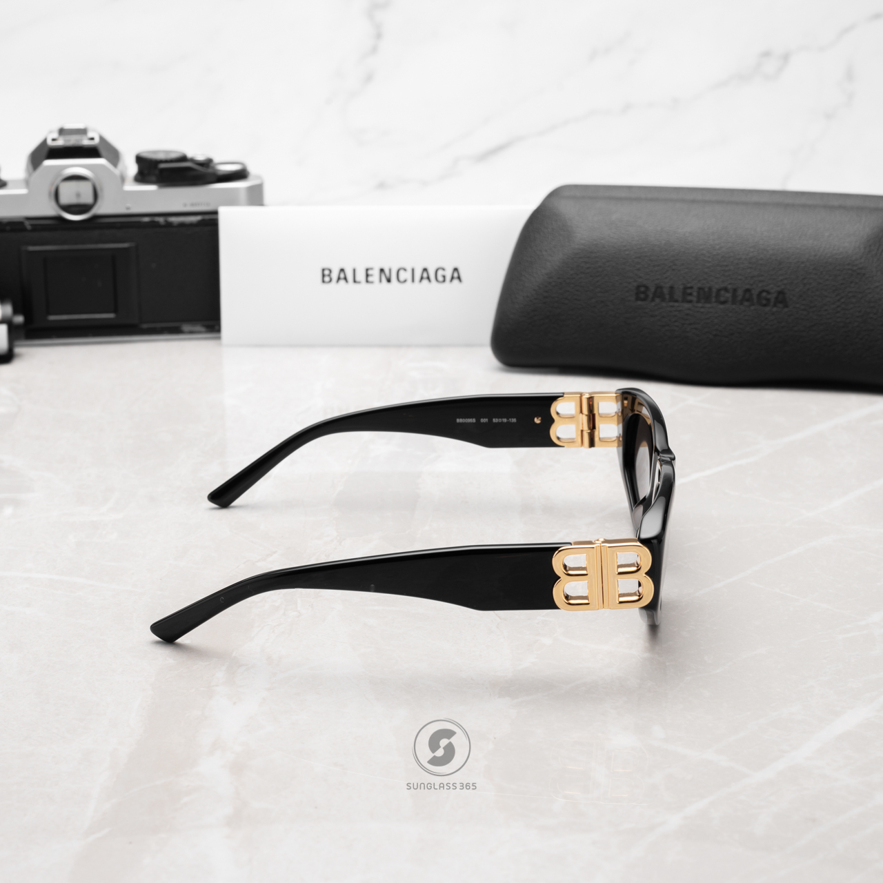 แว่นกันแดด Balenciaga Dynasty D-Frame BB0095S 001