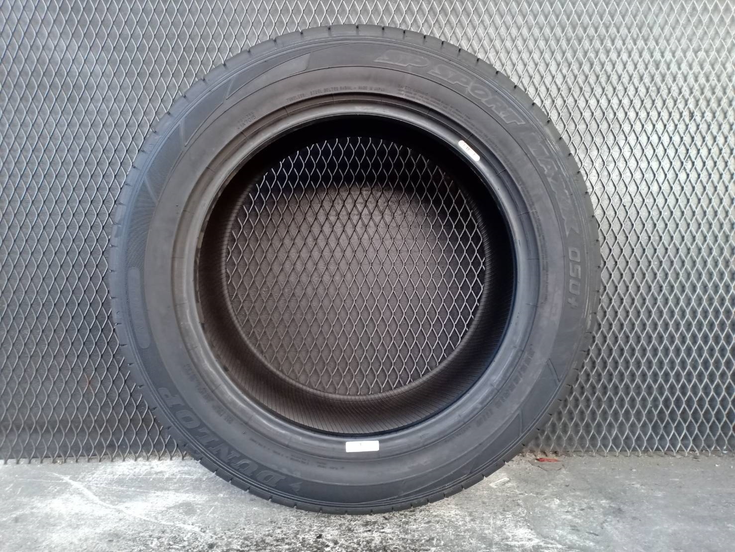 ยางใหม่ DUNLOP SPMAXX050+ 255/55-19 ราคาถูก เส้น 6500 ปกติ 11000 บาท