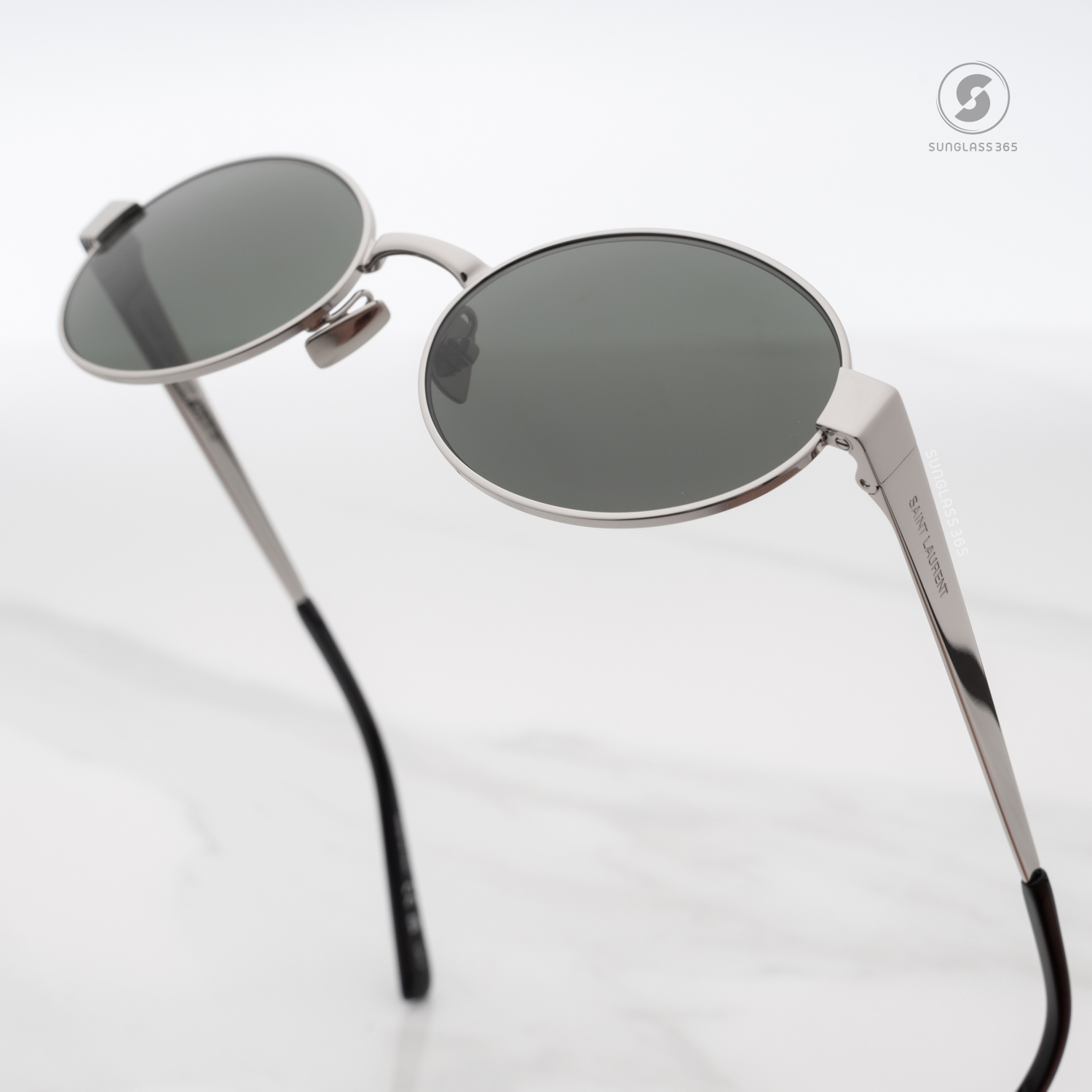 แว่นกันแดด YVES SAINT LAURENT SL692 002