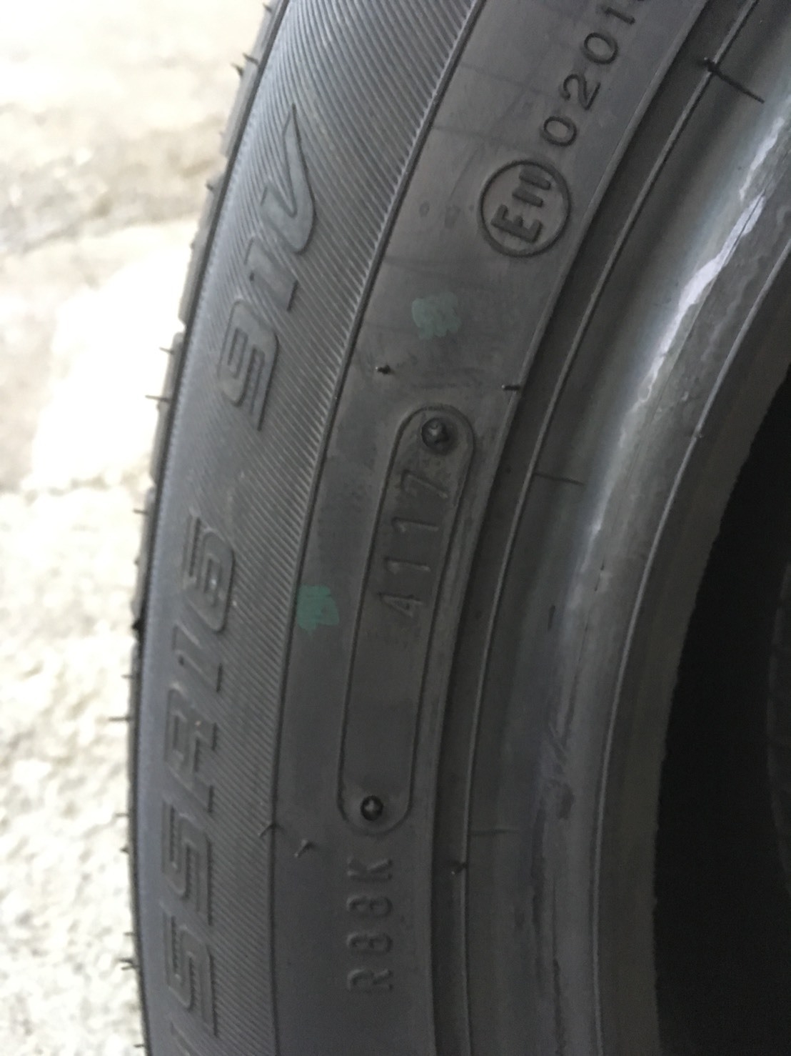 DUNLOP EC300 205/55R16 ราคาถูก ซื้อ2แถม2