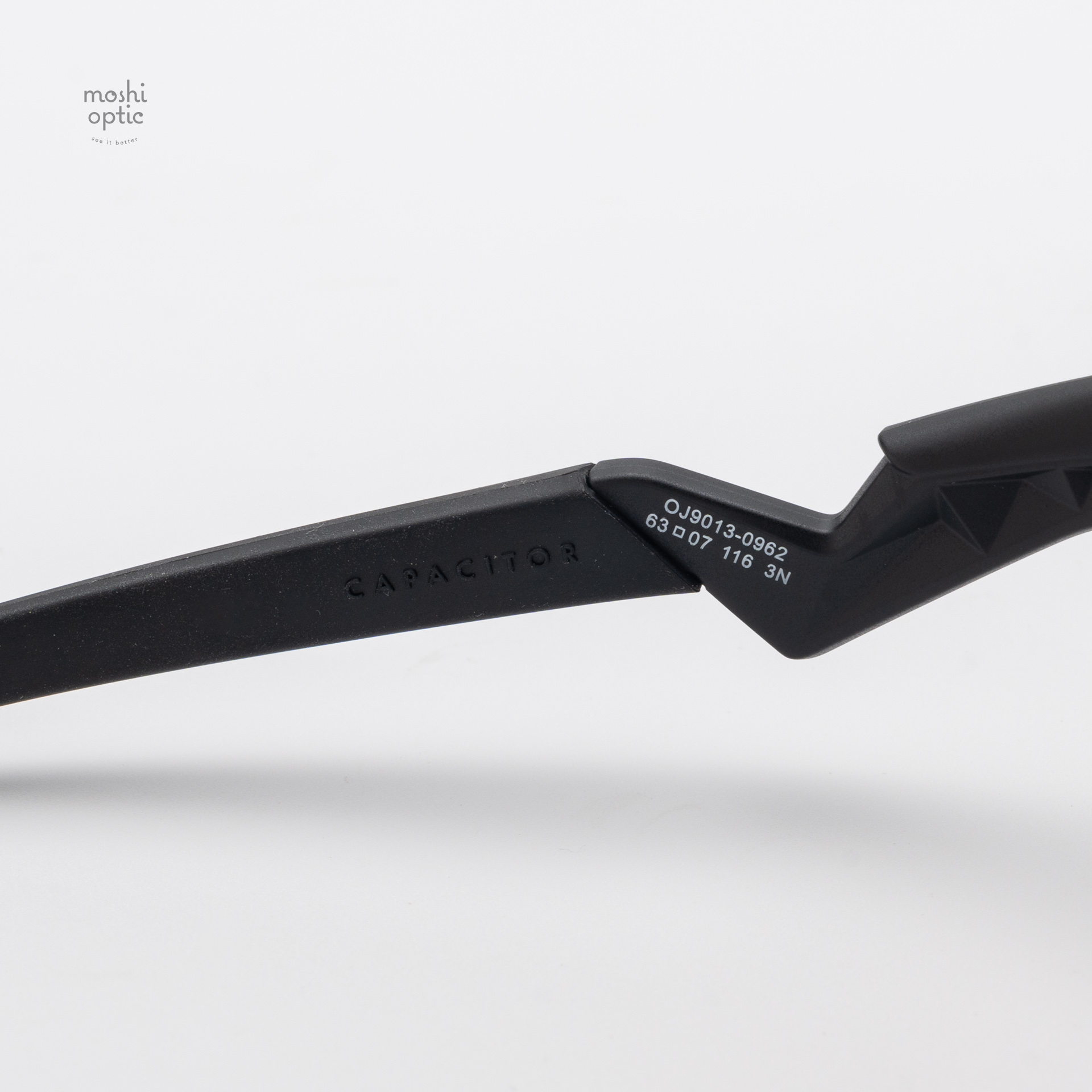 Oakley Capacitor OJ9013-09 Matte Black Prizm Field