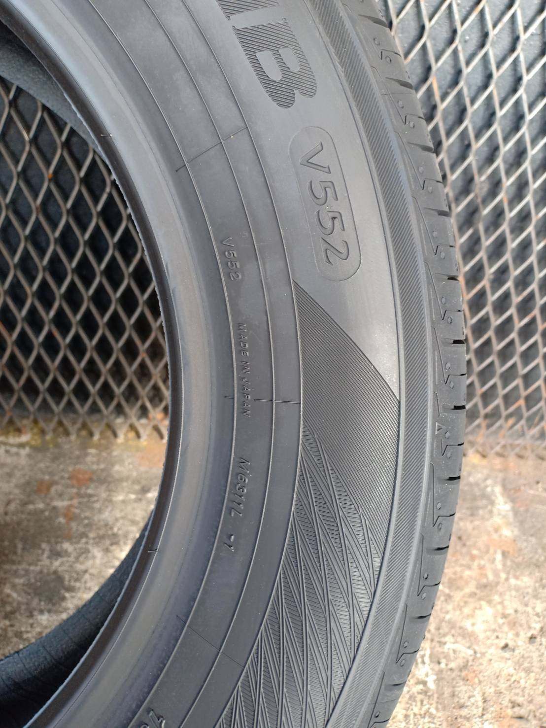 YOKOHAMA V552 195/60-15 ปี19 ราคาส่ง