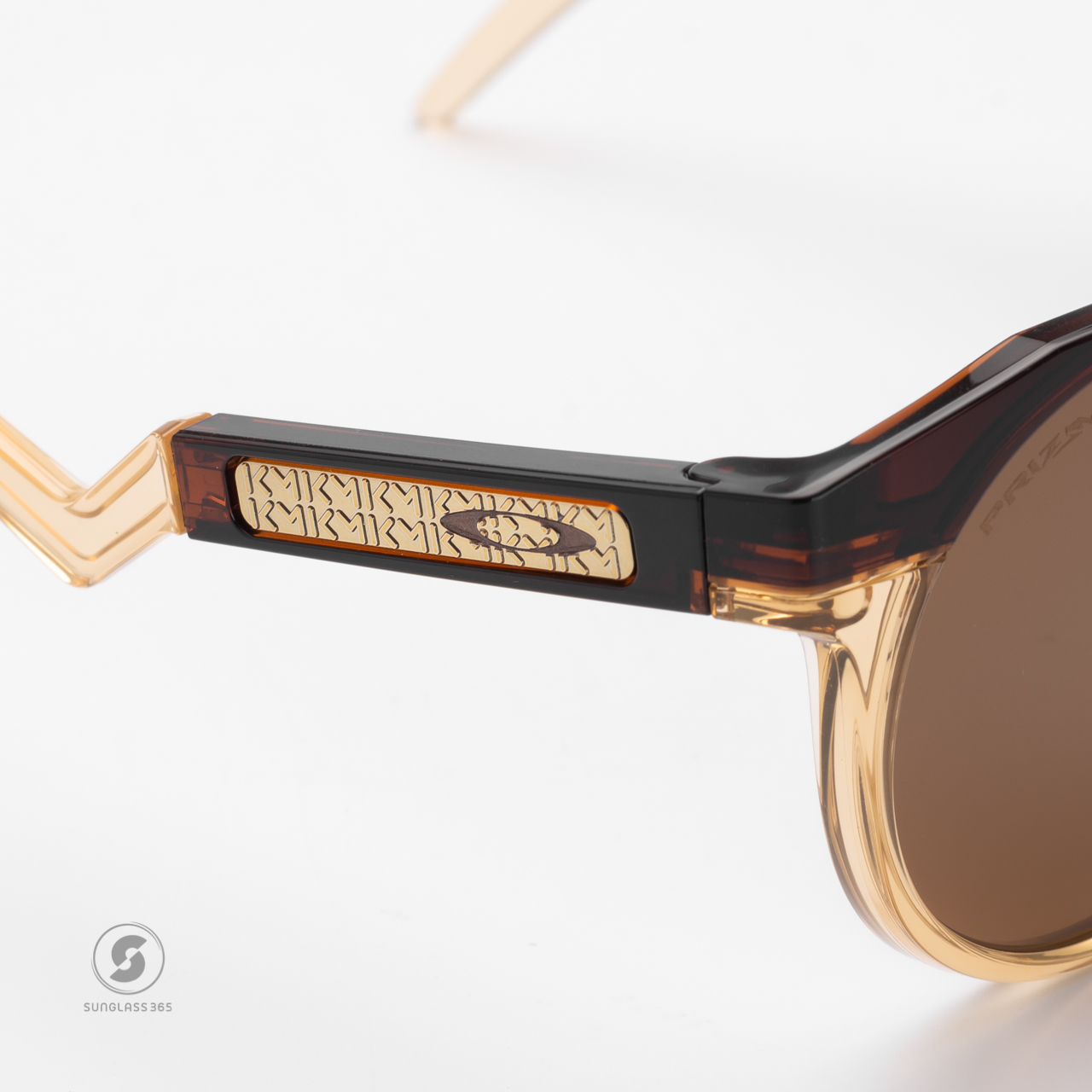 OAKLEY HSTN(A) x Mbappe OO9242A-07 Dark Ember/Light Curry