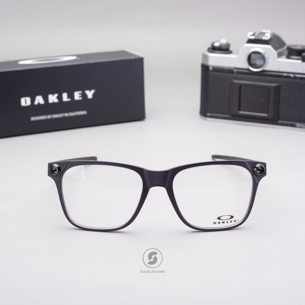 Oakley Apparition OX8152-02 Satin Grey Smoke
