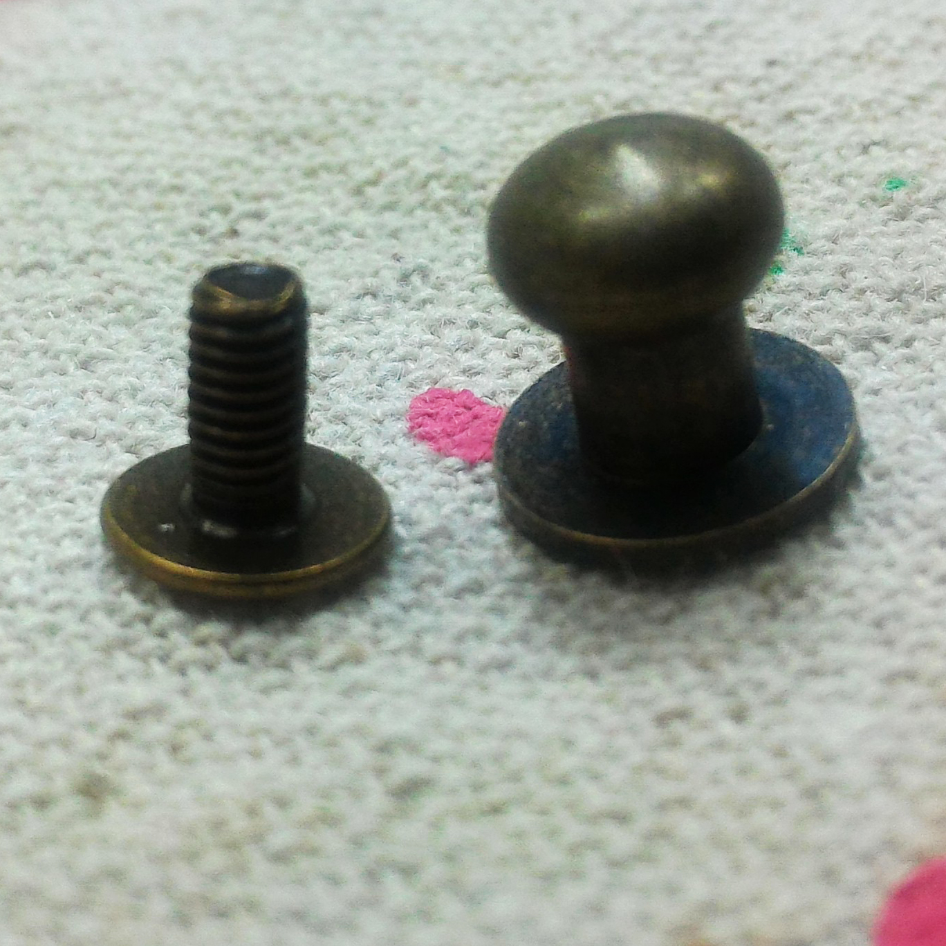 นมหนู 8มิล เหลืองดำ