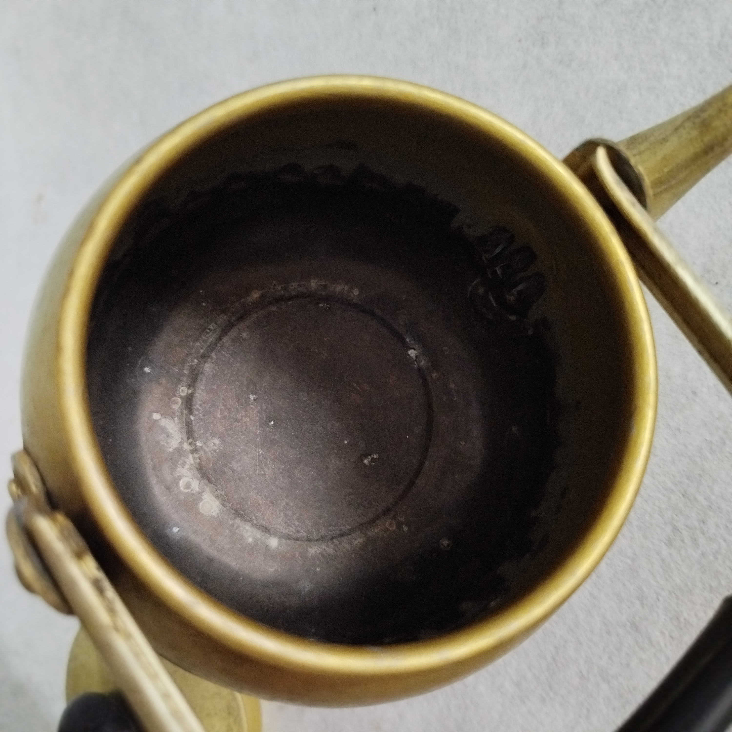 กาน้ำอลูมิเนียมสีทองสไตล์วินเทจ/ย้อนยุคขนาดเล็ก