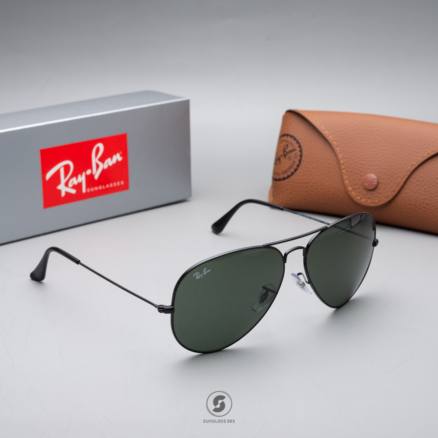 Ray-Ban RB3026 L2821 Aviator Black Frame G-15 Lenses 62mm