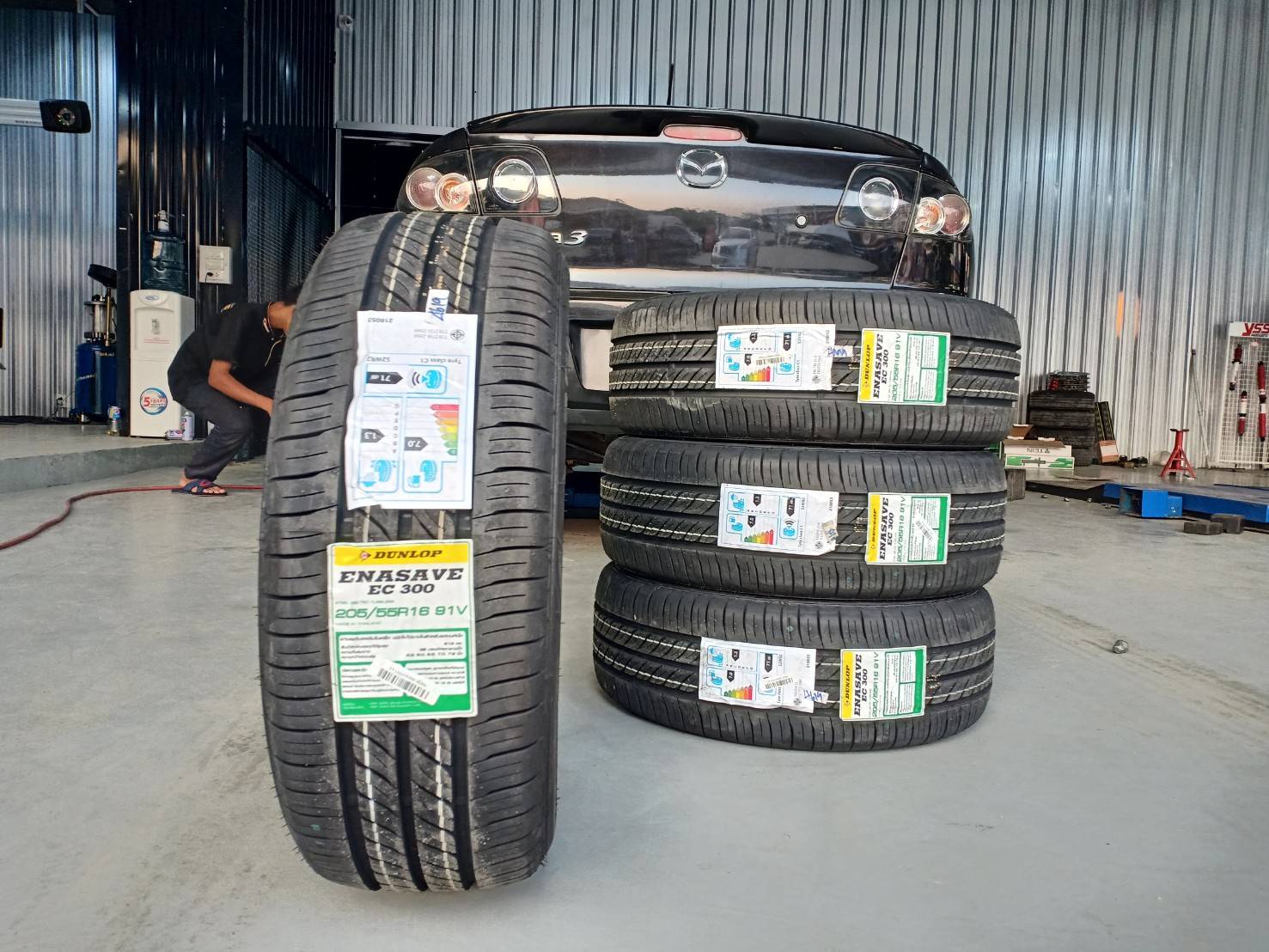 ยางใหม่ DUNLOP EC300 205/55-16 ราคาพิเศษ ใส่ MAZDA3