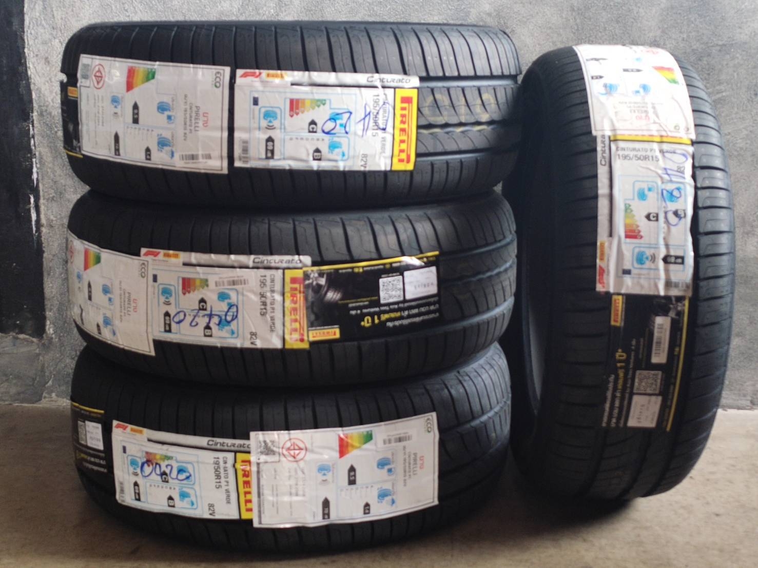 PIRELLI CINTURATO P1 VERDE 195/50R15