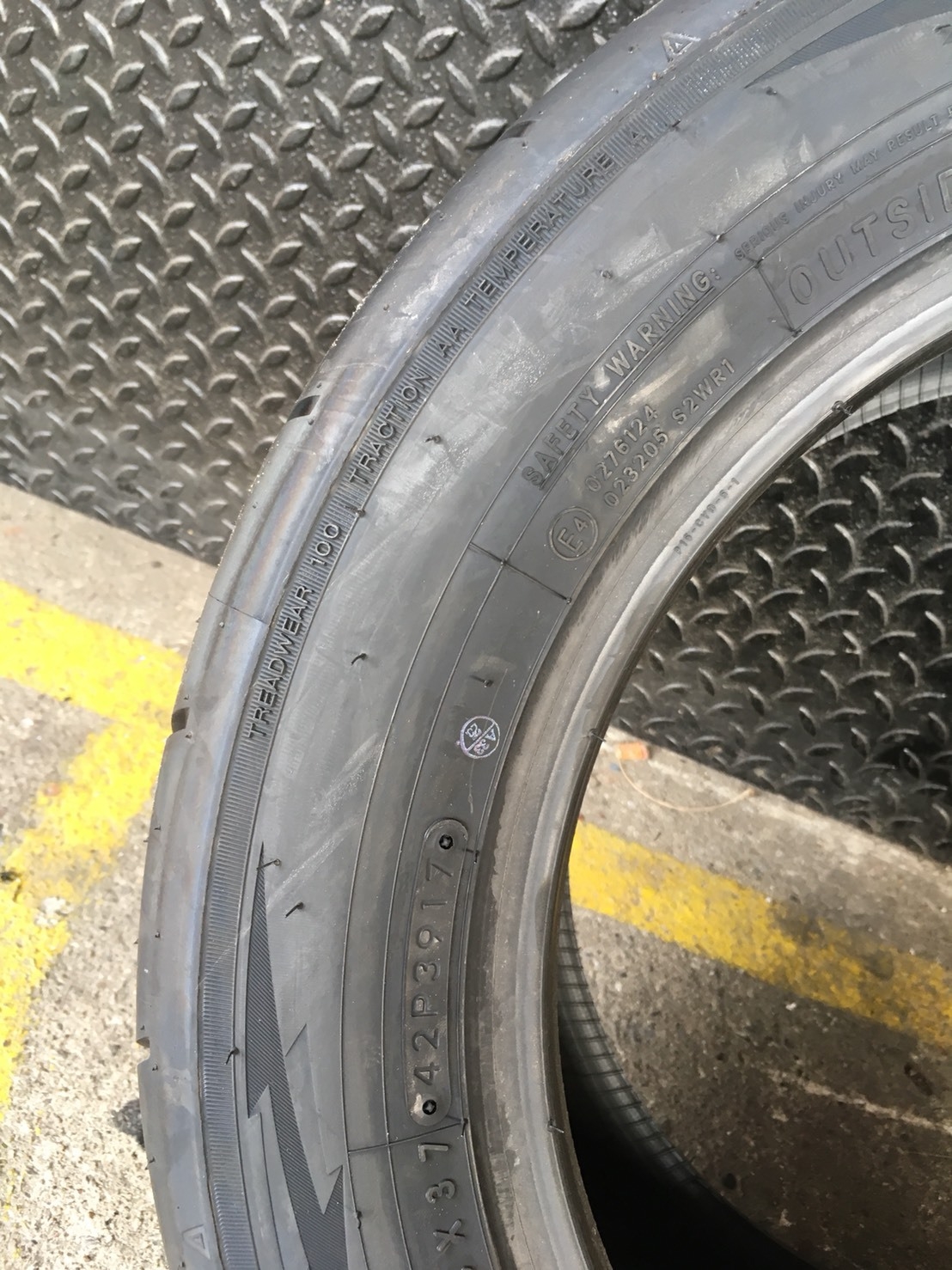 TOYO R888R 225-50-15 เส้น 6000 ปี17