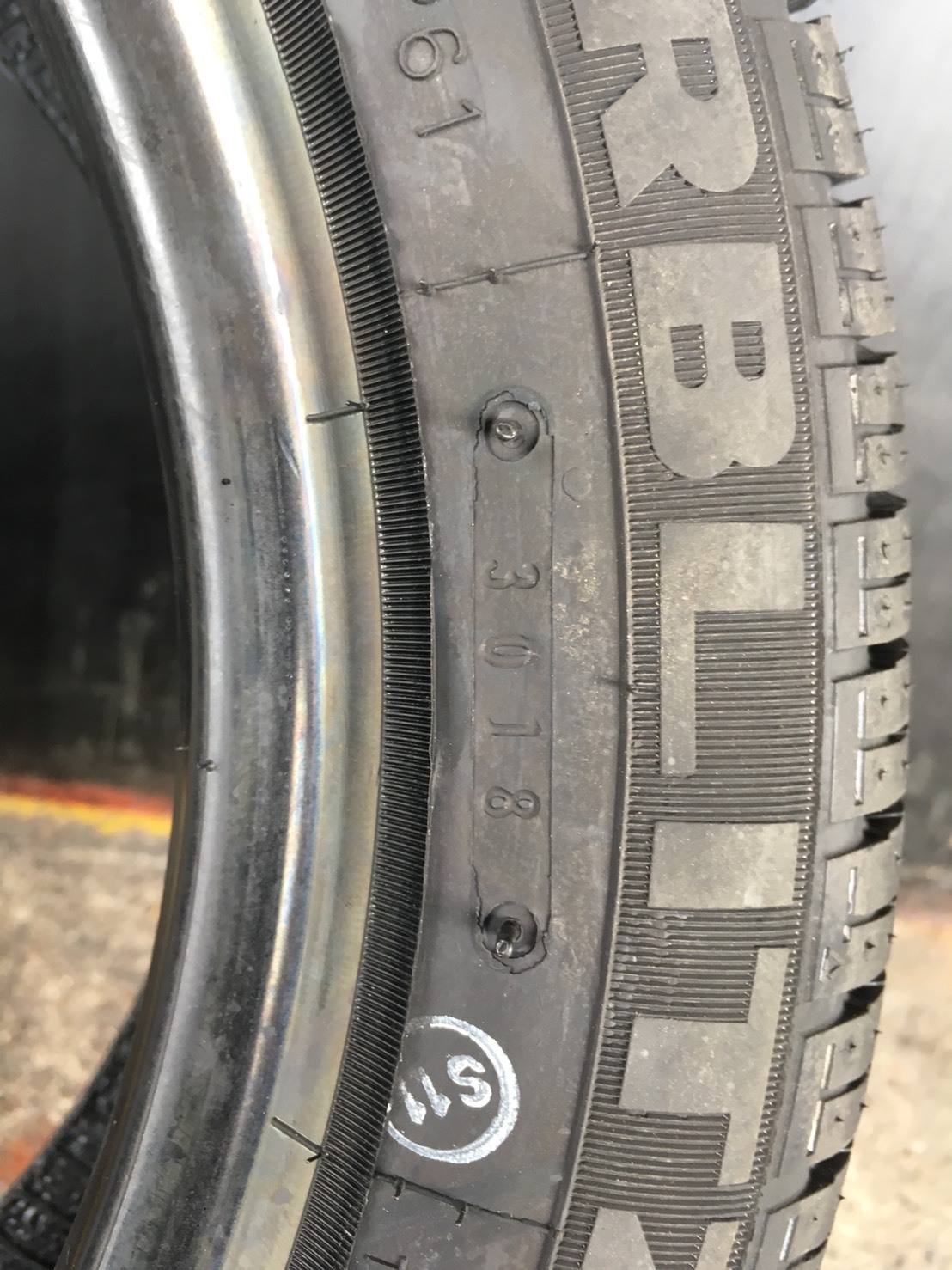 SILVERSTONE 165/55-14 เส้น 1900 ปกติ 2500 ปี18