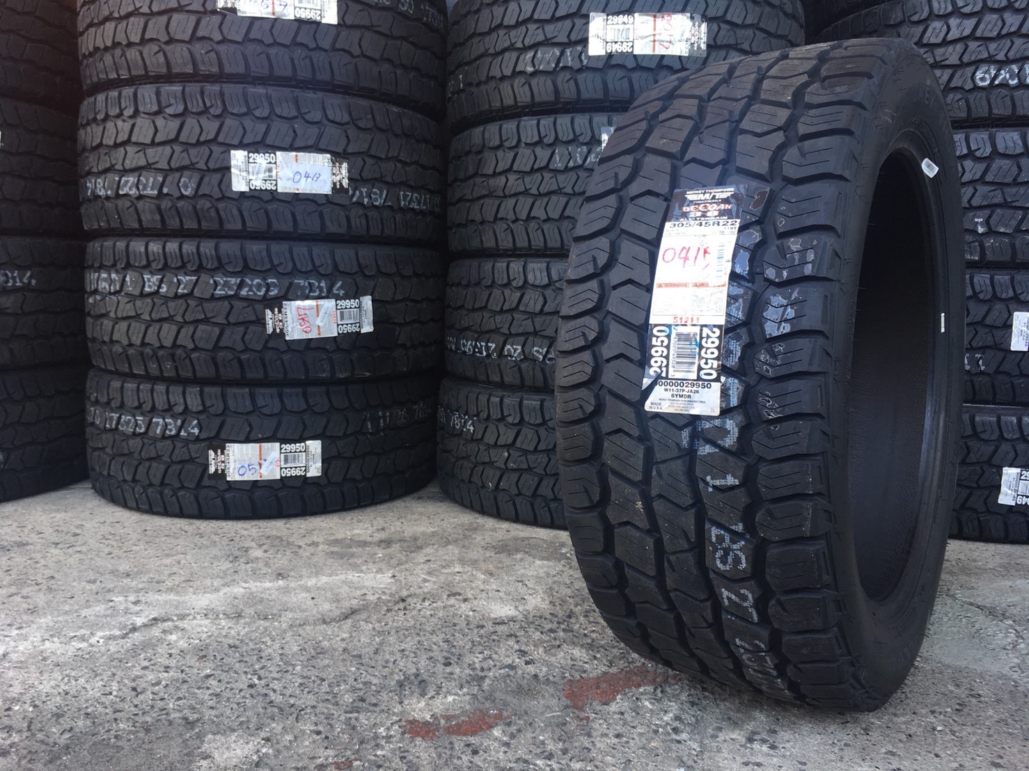MICKEY THOMPSON DEEGAN 38 AT 305W45S22 มีของเลย ที่เดียวในไทย