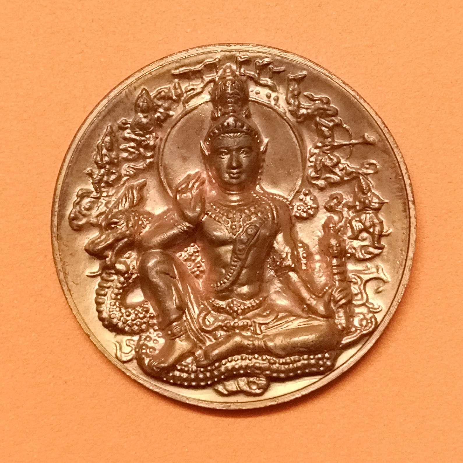 เหรียญ จตุคาม รามเทพ รุ่นพุทธภูมิ ปี 2550 หลวงหนุ่ย วัดคอหงษ์ เจ้าพิธี ด้านหลังยิงโค้ดใบโพธิ์ เนื้อทองแดง ขนาด 3.5 เซน