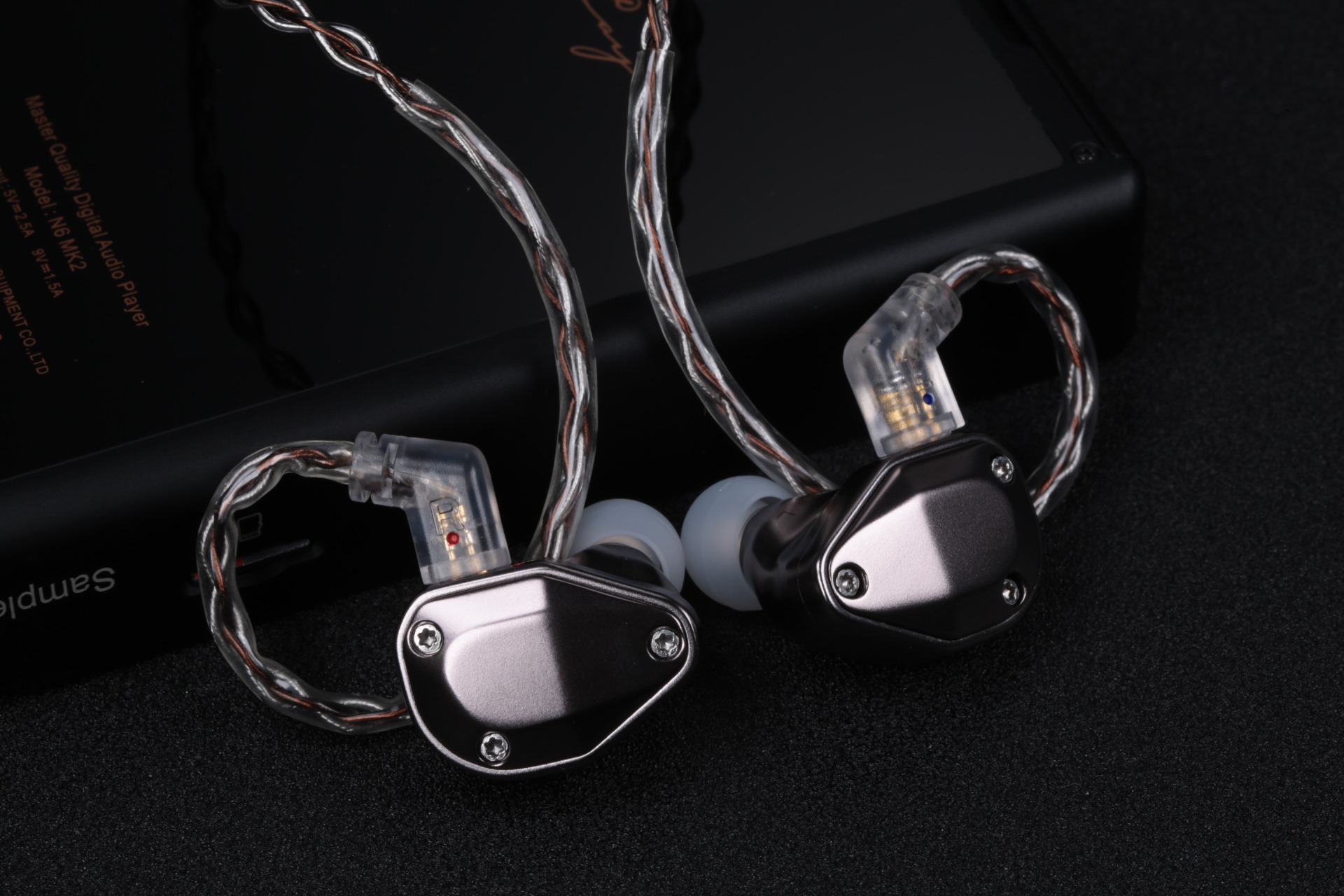 Cayin YB04 หูฟัง Hi-End 4Driver