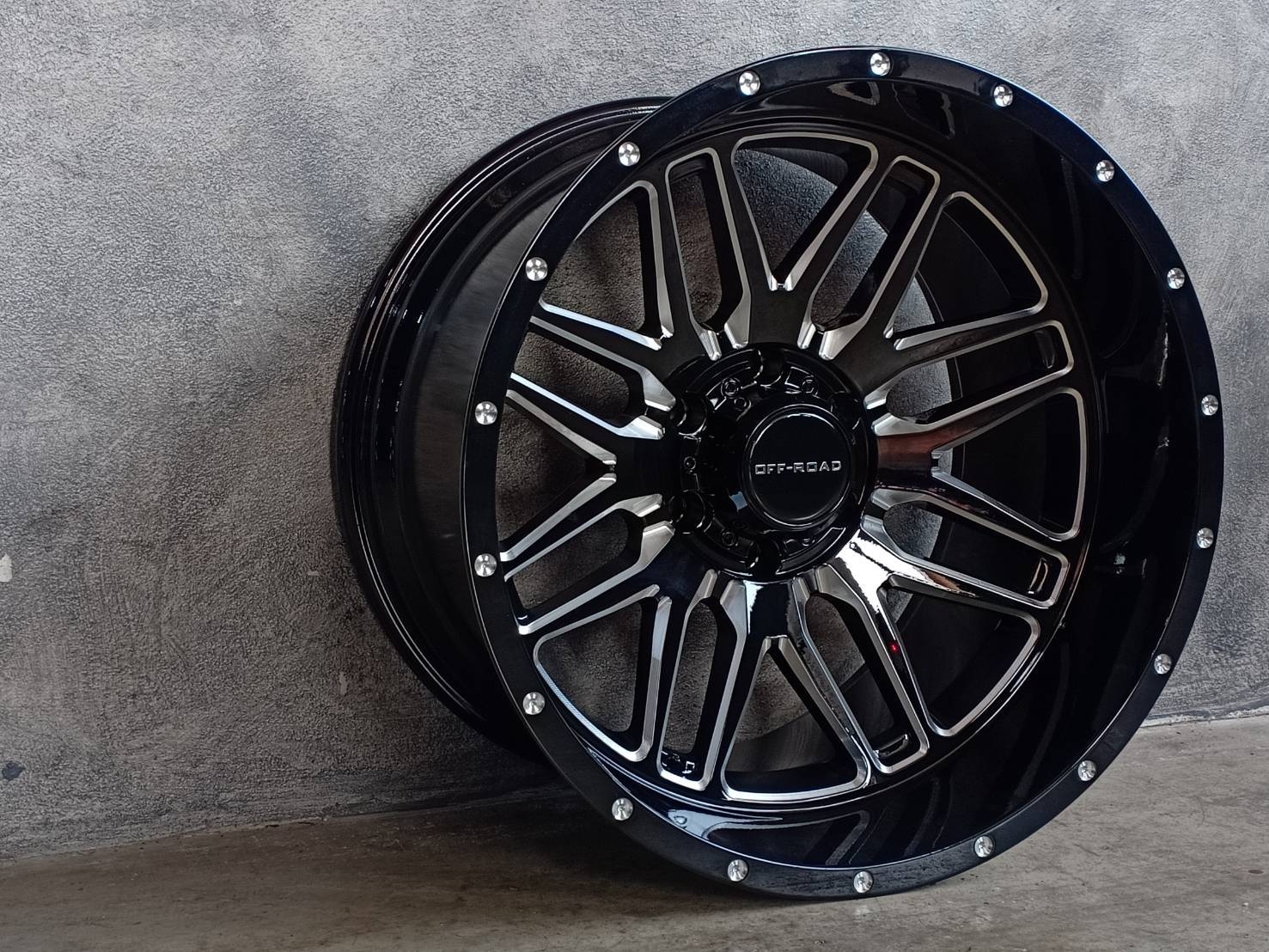 MT231 20X12 6X139.7 -44 106.1 GLASS BLACK MILL
