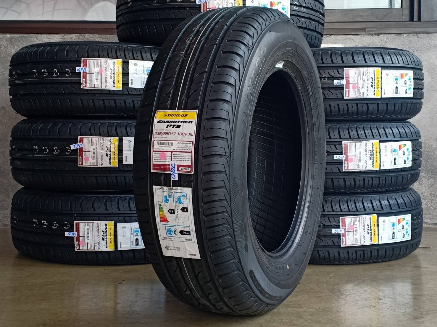 DUNLOP SP SPORT LM704 235/50R18 ปี19 ผลิตปรายปี