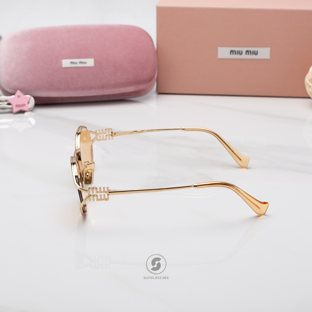 แว่นกันแดด Miu Miu Logo MU52YS 5AK10B