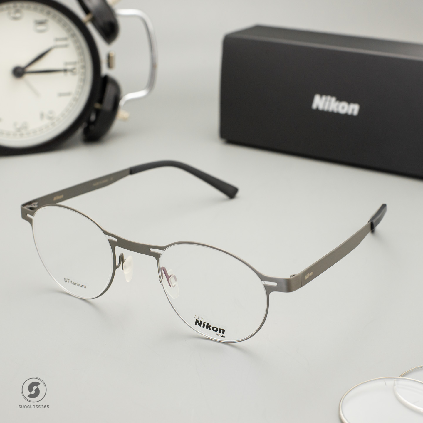 NIKON Frame SEAMLESS COLLECTION NP0005 084 Brushed Titanium