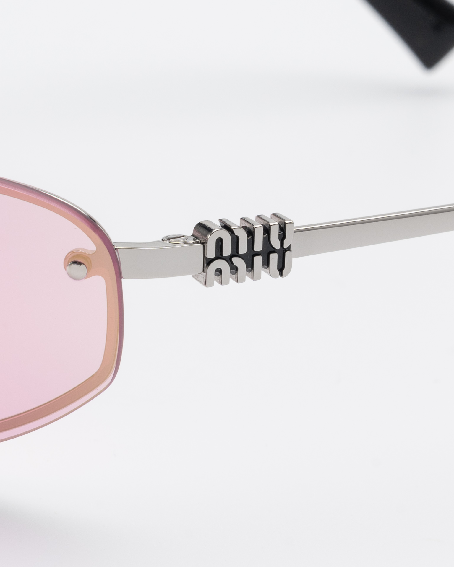 แว่นกันแดด Miu Miu MUA50S 1BC70J
