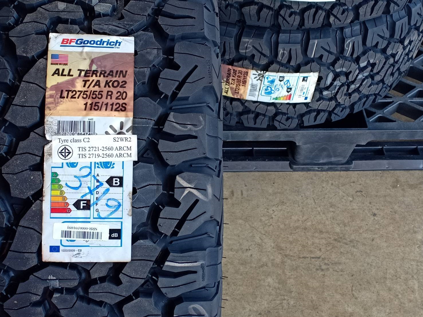 BF-GOODRICH 275/55R20 ALL TERRAIN T/A KO2 115/112S 8PR (ตัวหนังสือดำ) MADE IN U.S.A.