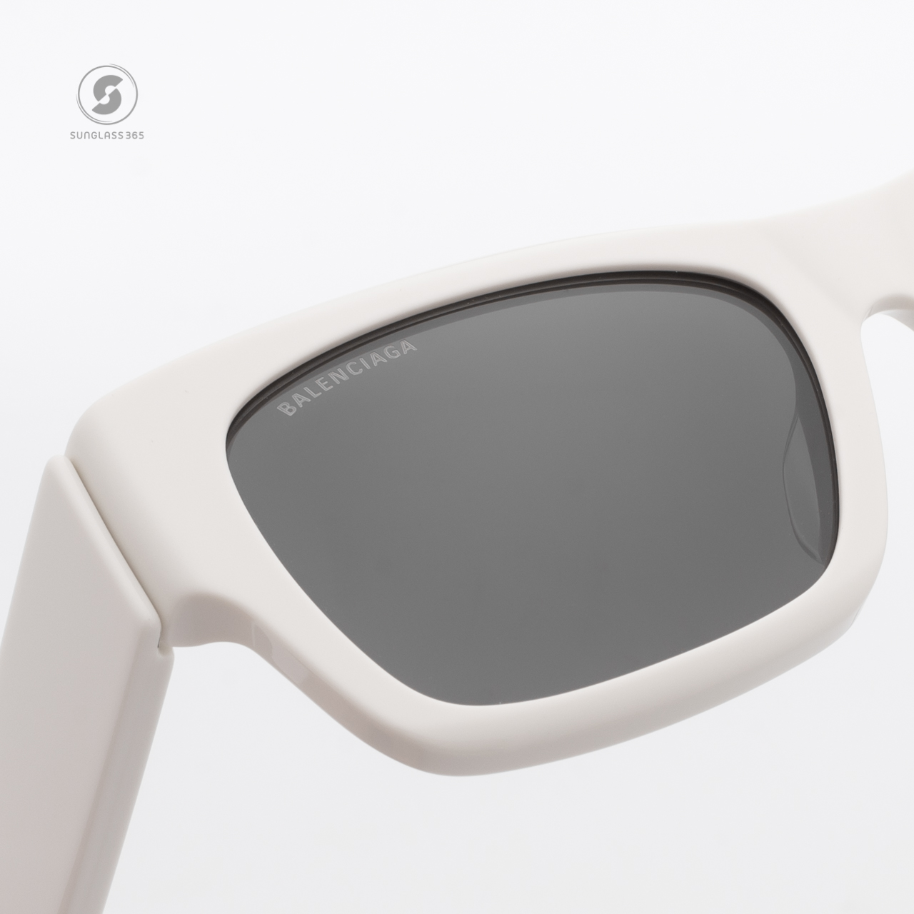 แว่นกันแดด Balenciaga Max Square Af BB0262SA 003