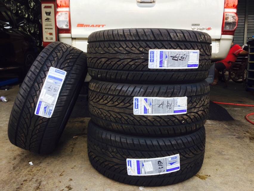 ยางใหม่ SUNNY 265/40-22 ราคาพิเศษ ส่งท้ายปี เส้น 4000 บาท ปี17 ปกติ 6500