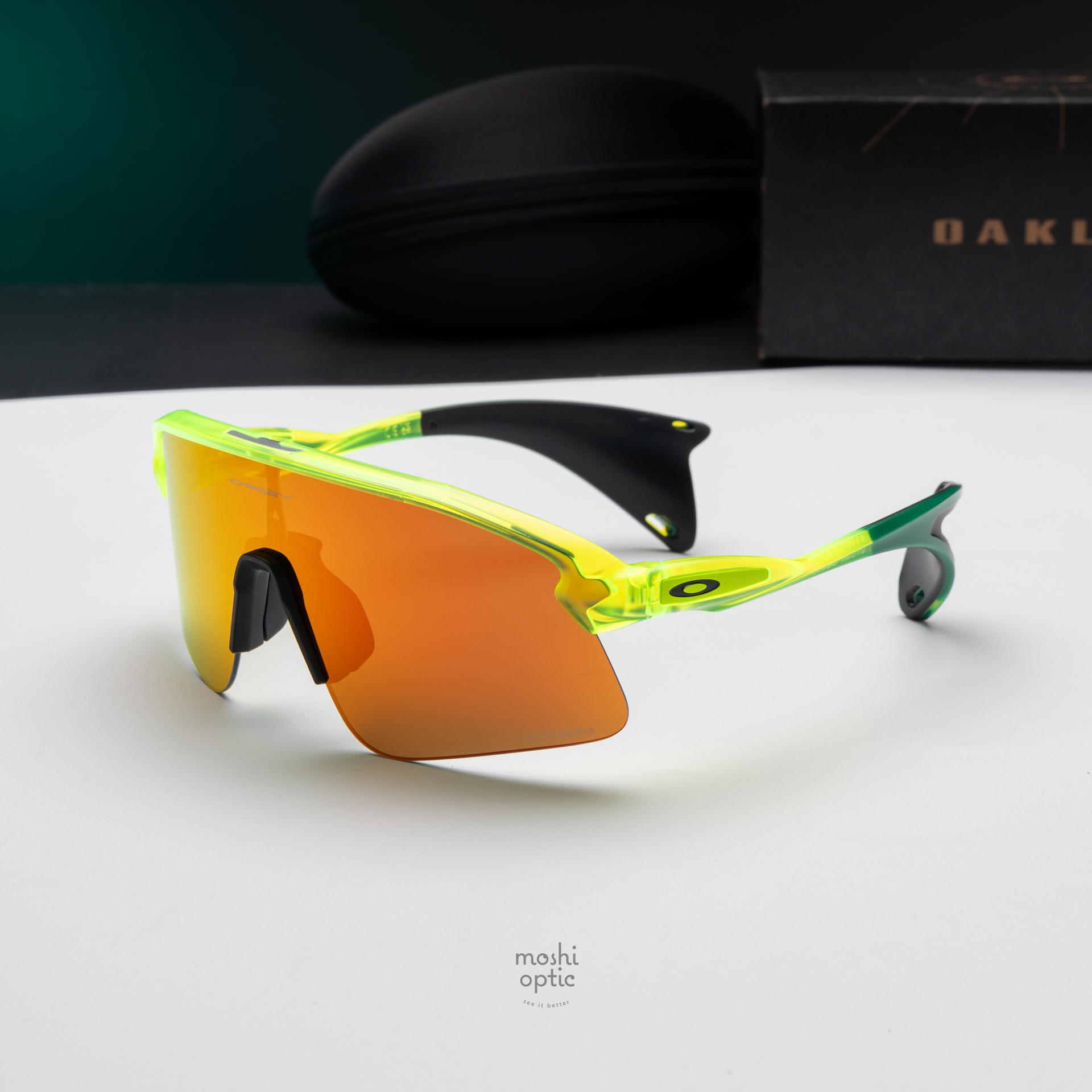 OAKLEY STUNT DEVIL OO9517-03 Matte Uranium Prizm Ruby