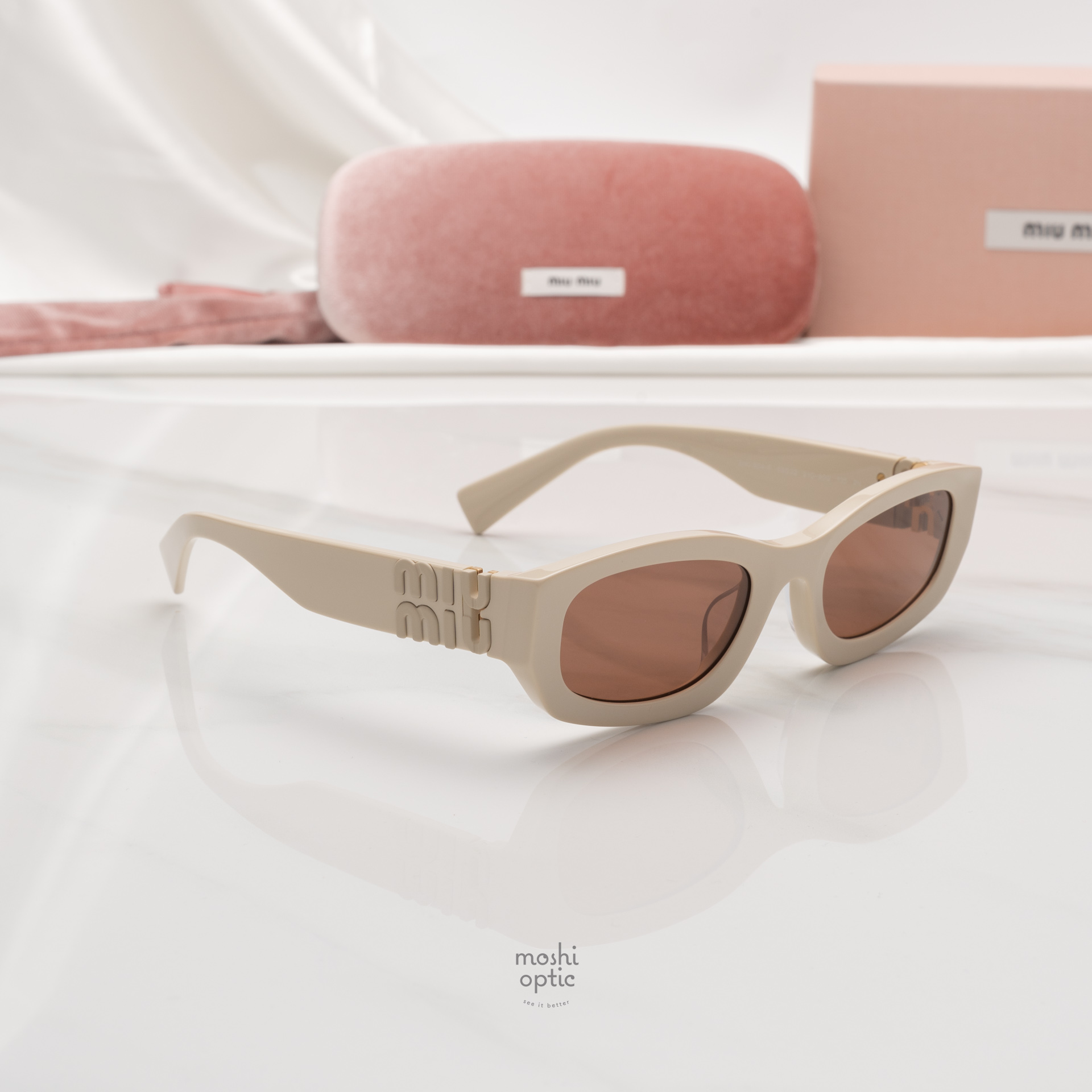 แว่นกันแดด Miu Miu MUB04SF 21D90Q