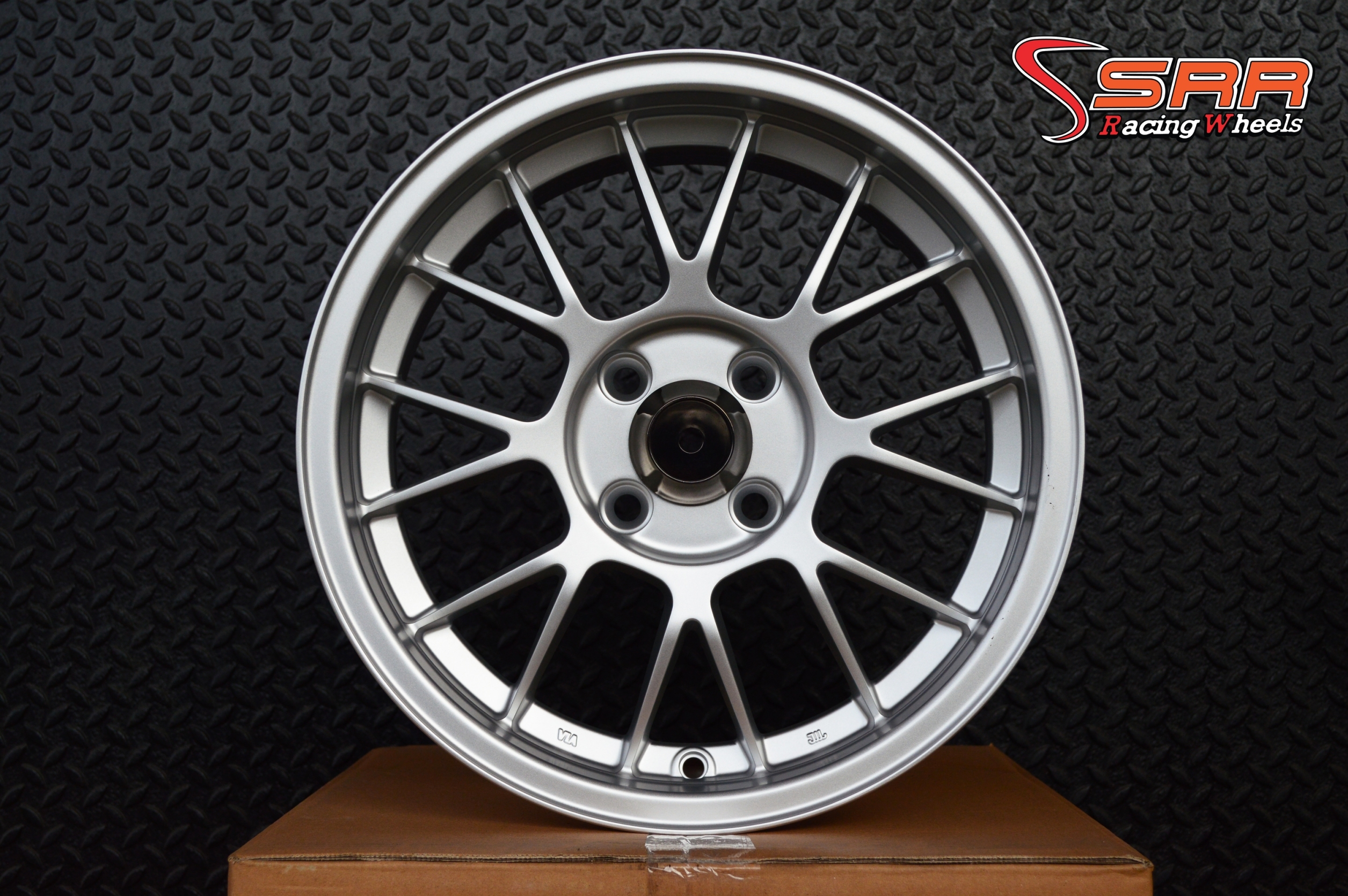 SE37K ขอบ15 กว้าง7.0 ET+35 4รู100 วงละ 2750