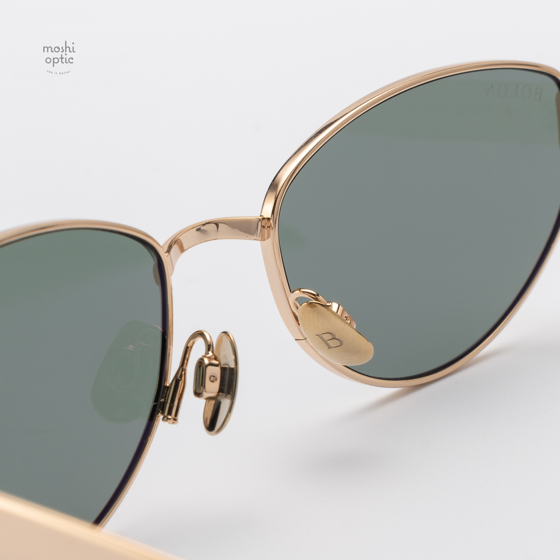 แว่นกันแดด BOLON รุ่น BX7002 Cay A68 Gold