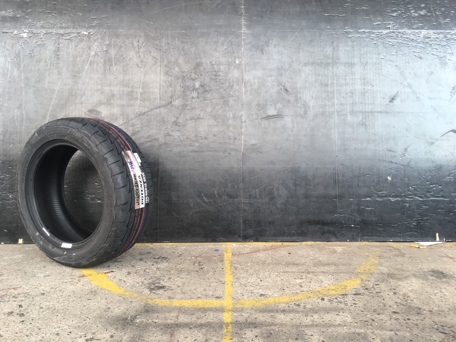 BRIDGESTONE RE003 195/55-15 ราคาส่ง