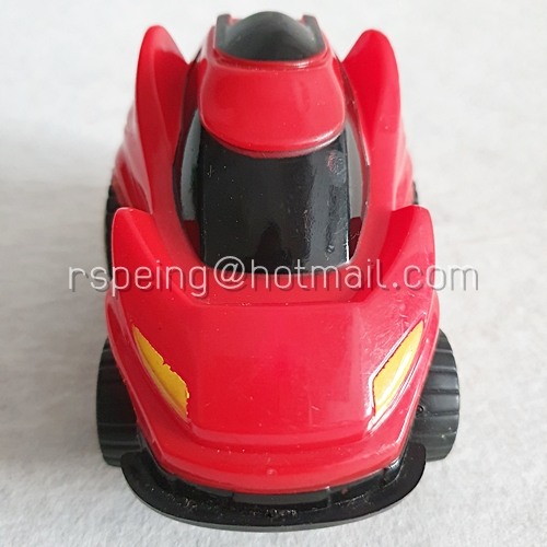 รถแข่งของเล่น สีแดง