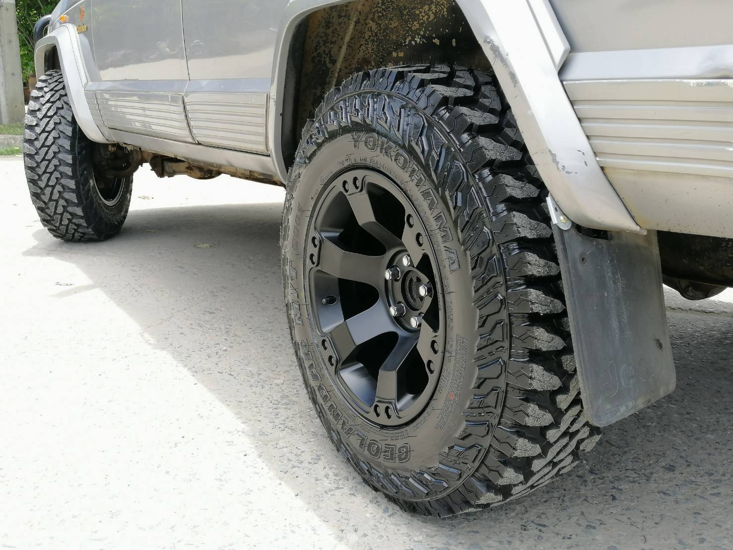 ล้อ PARODI ROAR ใส่ รถ JEEP