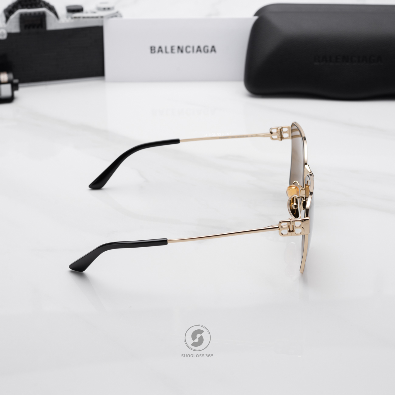แว่นกันแดด Balenciaga BB0338SK 003