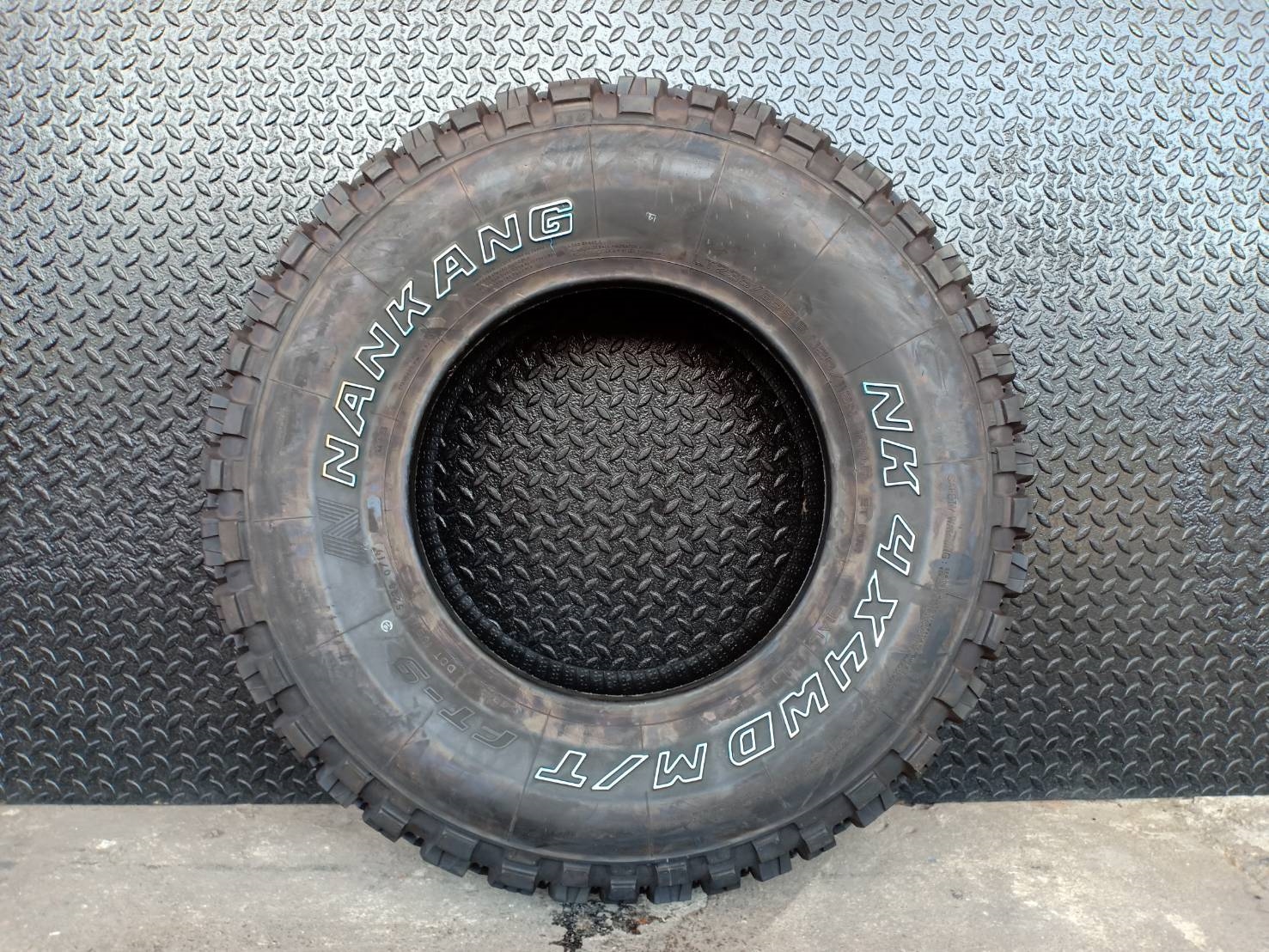 ยาง NANKANG FT9 235/85-16 มาใหม่ ราคาพิเศษ