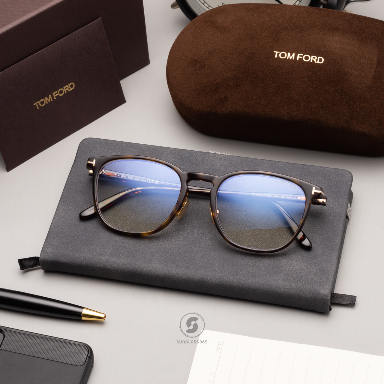 กรอบแว่น TOM FORD TF5700-B 052